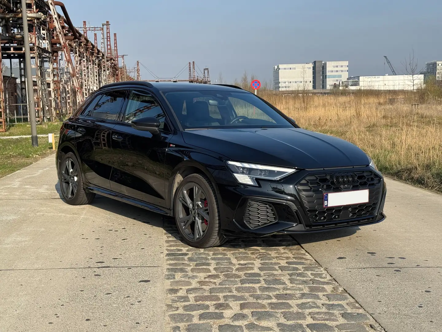 Audi A3 VERKOCHT I Sportback 45TFSIe competition S-line Siyah - 1