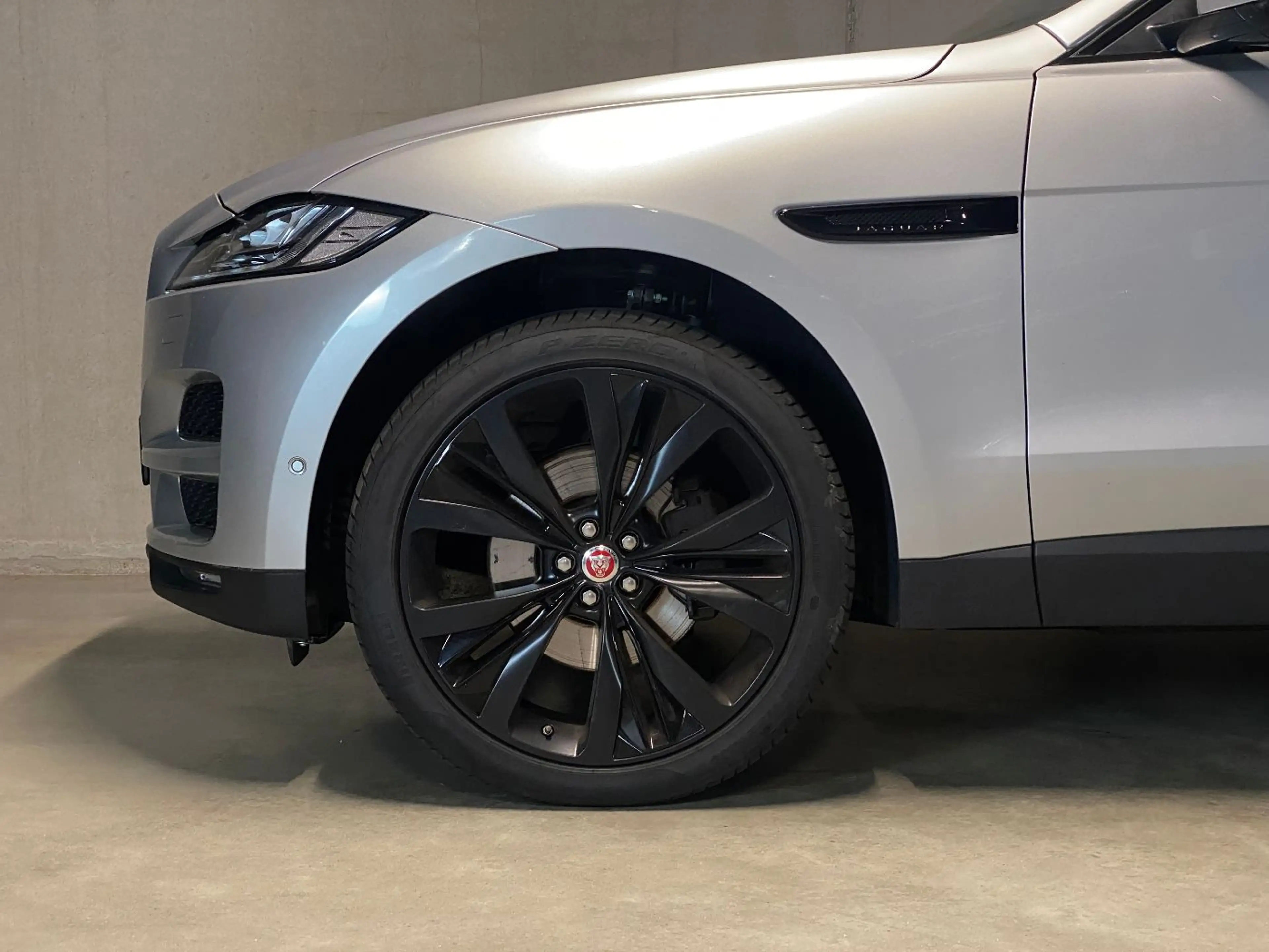Jaguar F-Pace Portfolio AWD | Adaptive Dynamic Paket | — photo 8