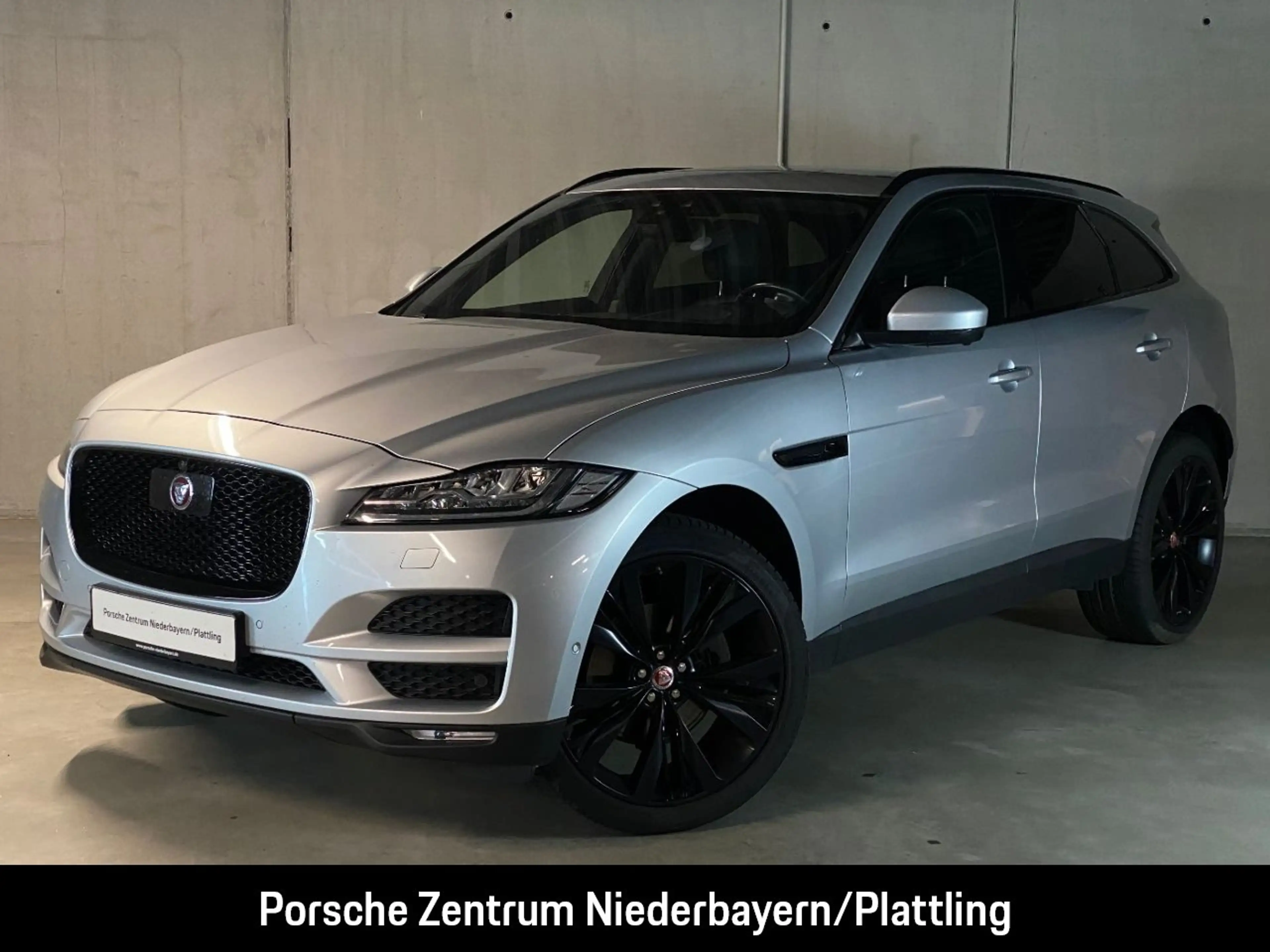 Jaguar F-Pace Portfolio AWD | Adaptive Dynamic Paket |
