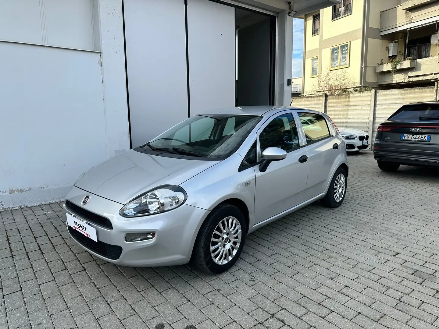 Fiat Punto Punto 5p 1.2 Lounge E6 GPL Neopatentato Срібний - 1