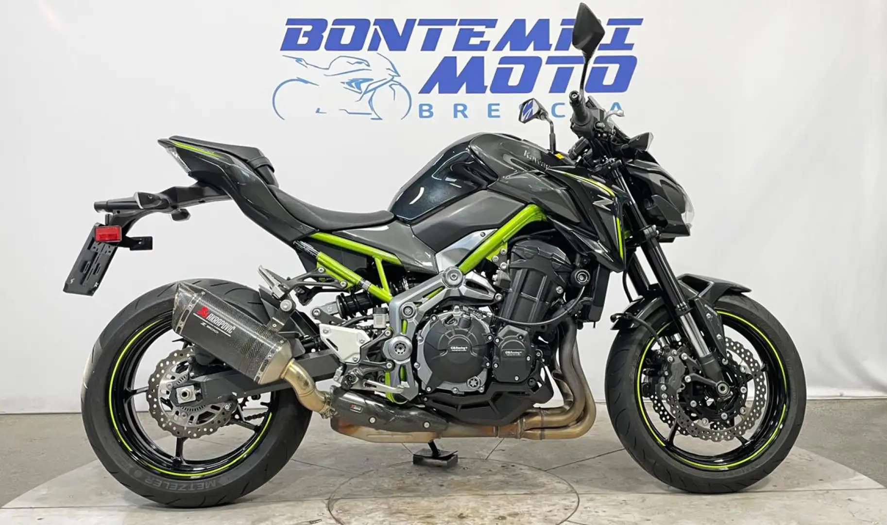 Kawasaki Z 900 2018 - 13.000 KM !!! + AKRAPOVIC COMPLETO Nero - 1