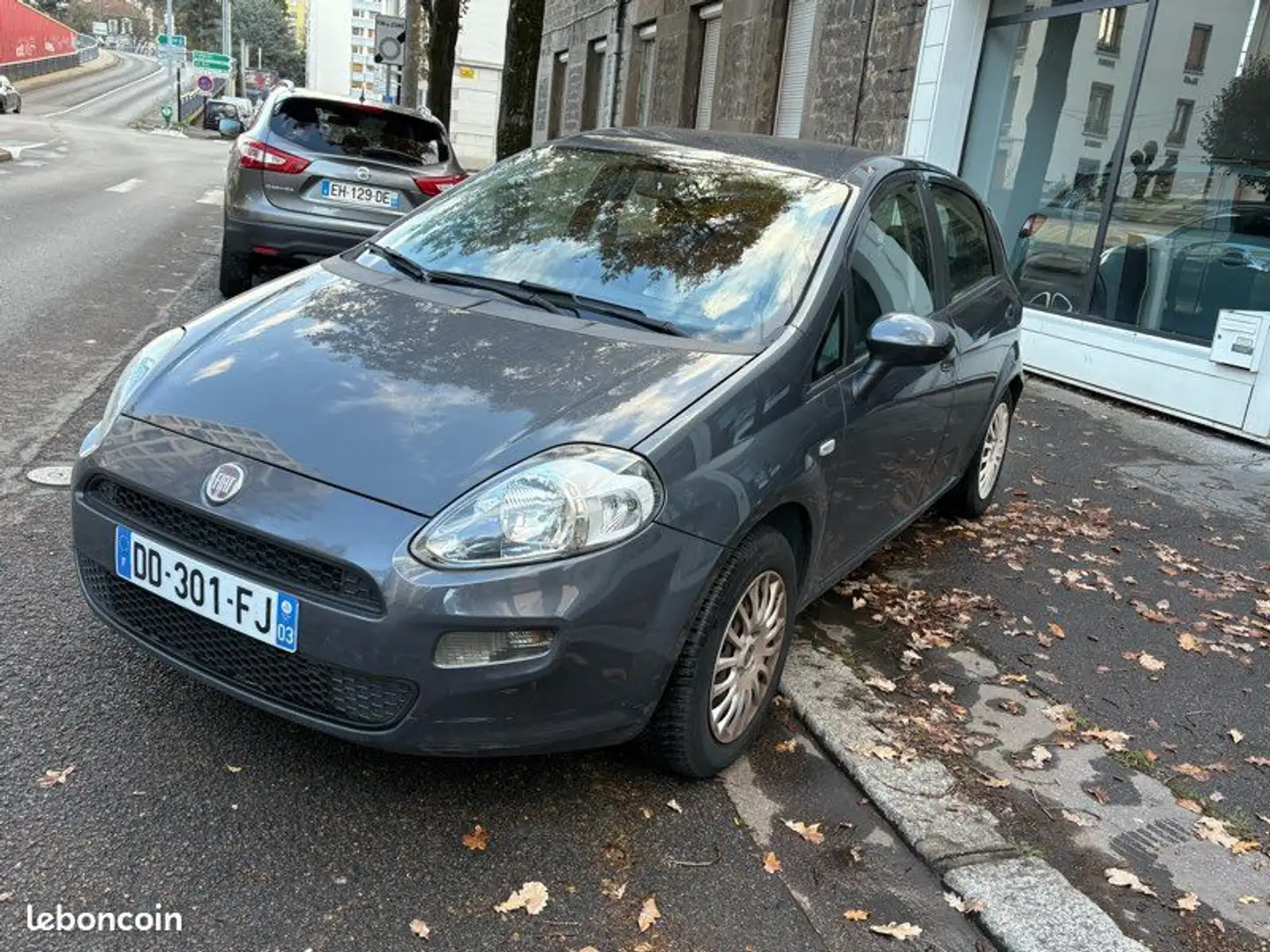 Fiat Punto 1.3 JTD 85 cv 2014 139000 kms Gris - 2
