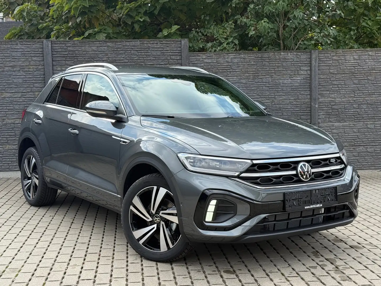 Volkswagen T-Roc 1.5 TSI DSG R-Line "Camera/Elec. Koffer/BLIS" Gris - 1