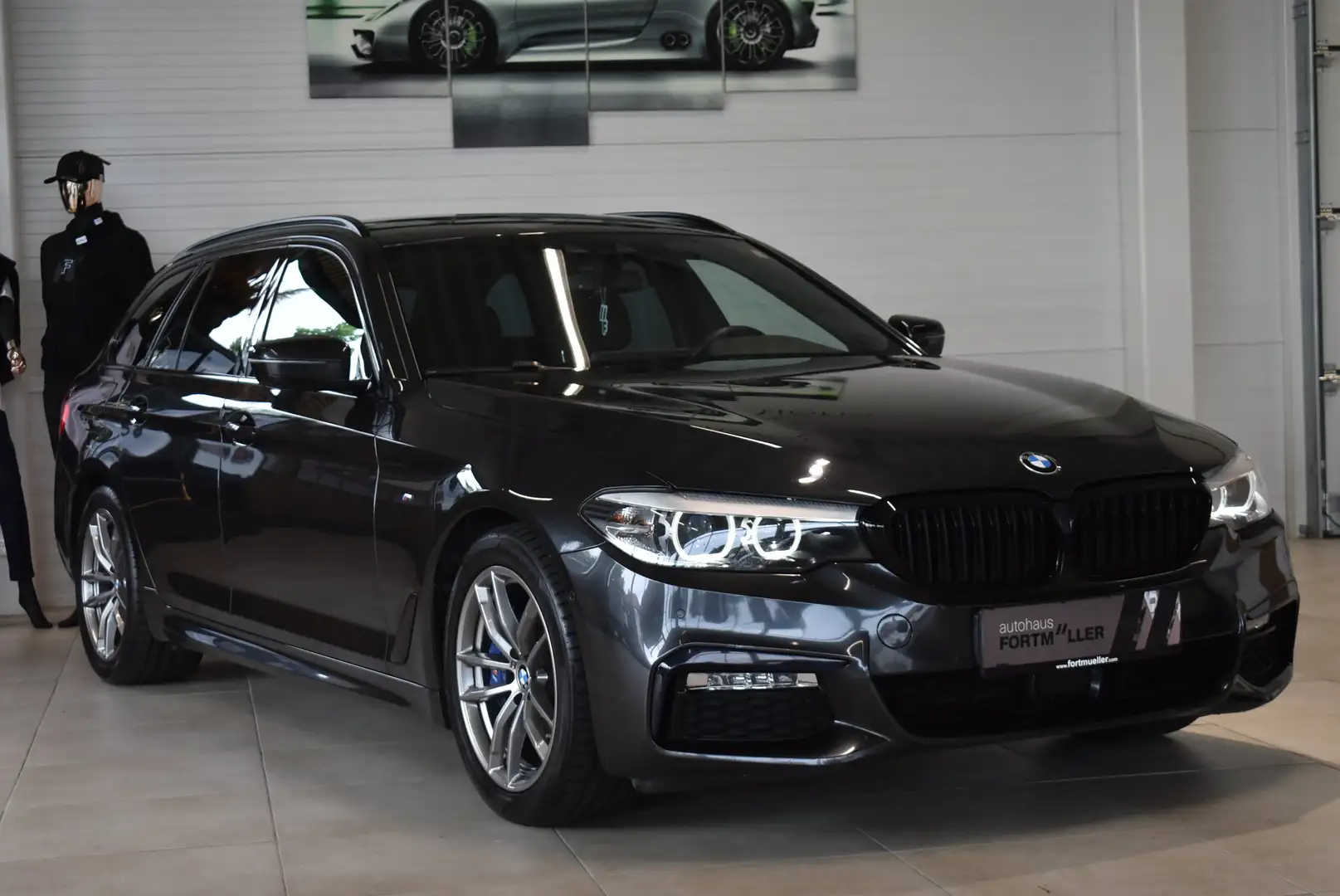 BMW 525 525 d touring ///M Sport Grau - 1