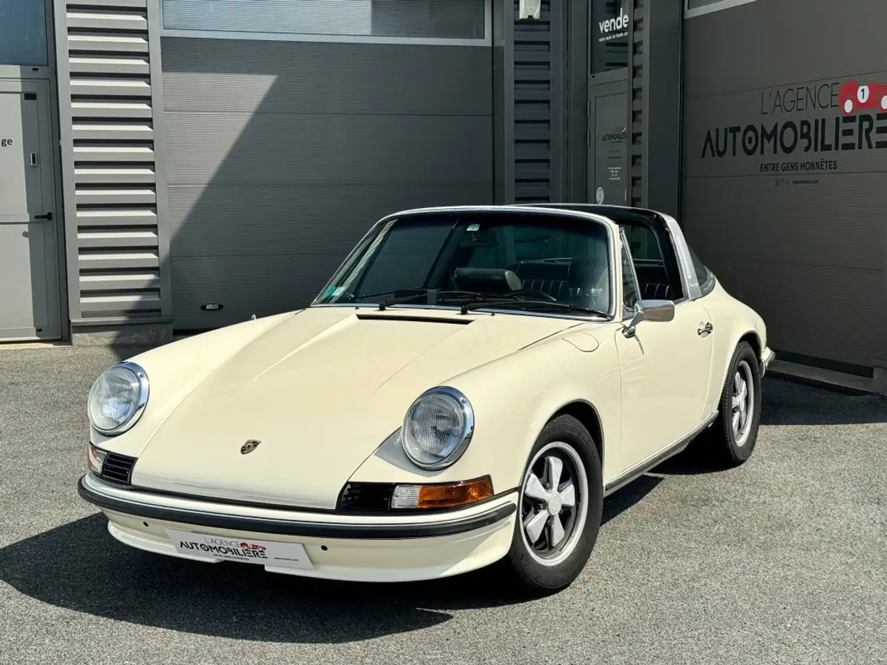 Porsche 911 T 2.4 TARGA RESTAURÉE, foto 1