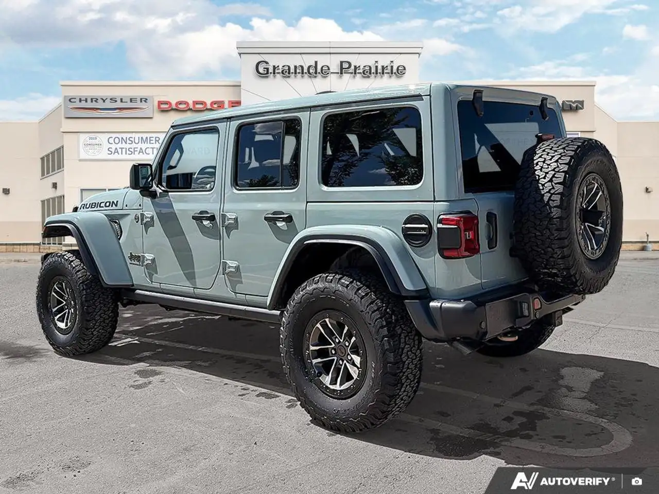 Jeep Wrangler photo Jeep Wrangler