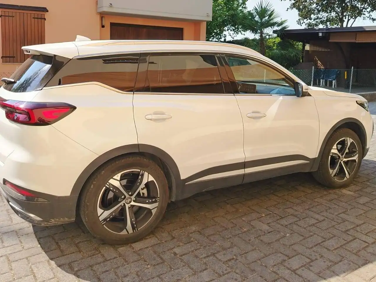 DR Automobiles DR6.0 2024