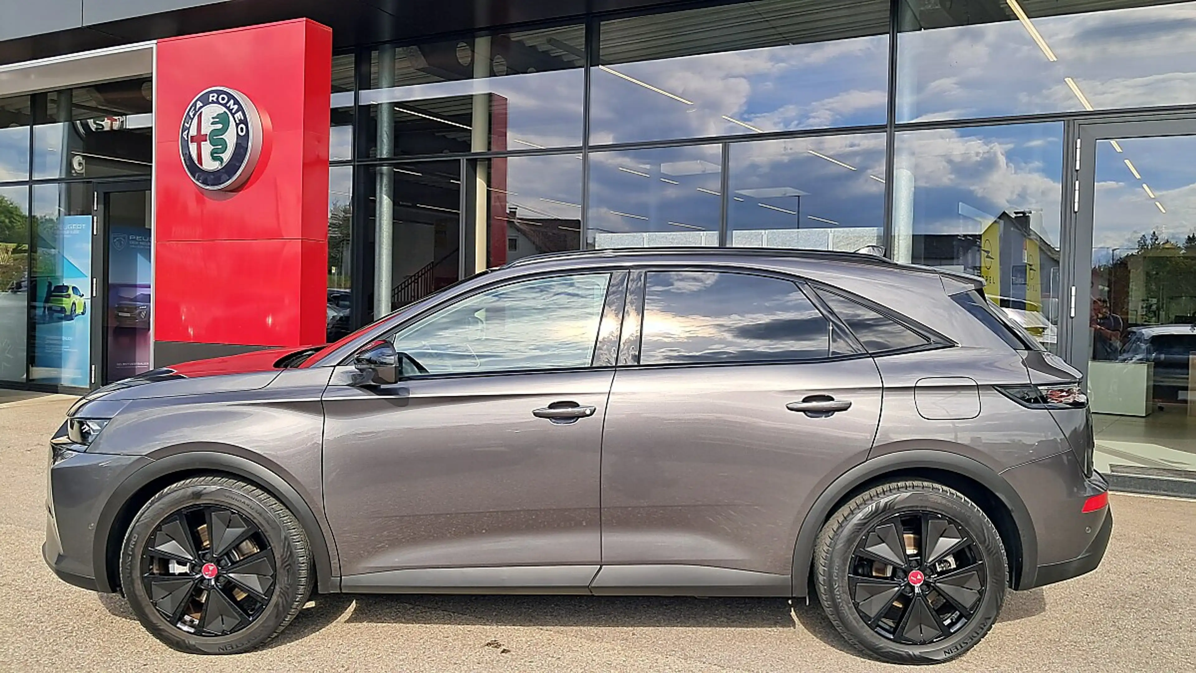 DS Automobiles DS 7 Crossback DS7 E-Tense4x4 300 Performance Line + Aut. — photo 2