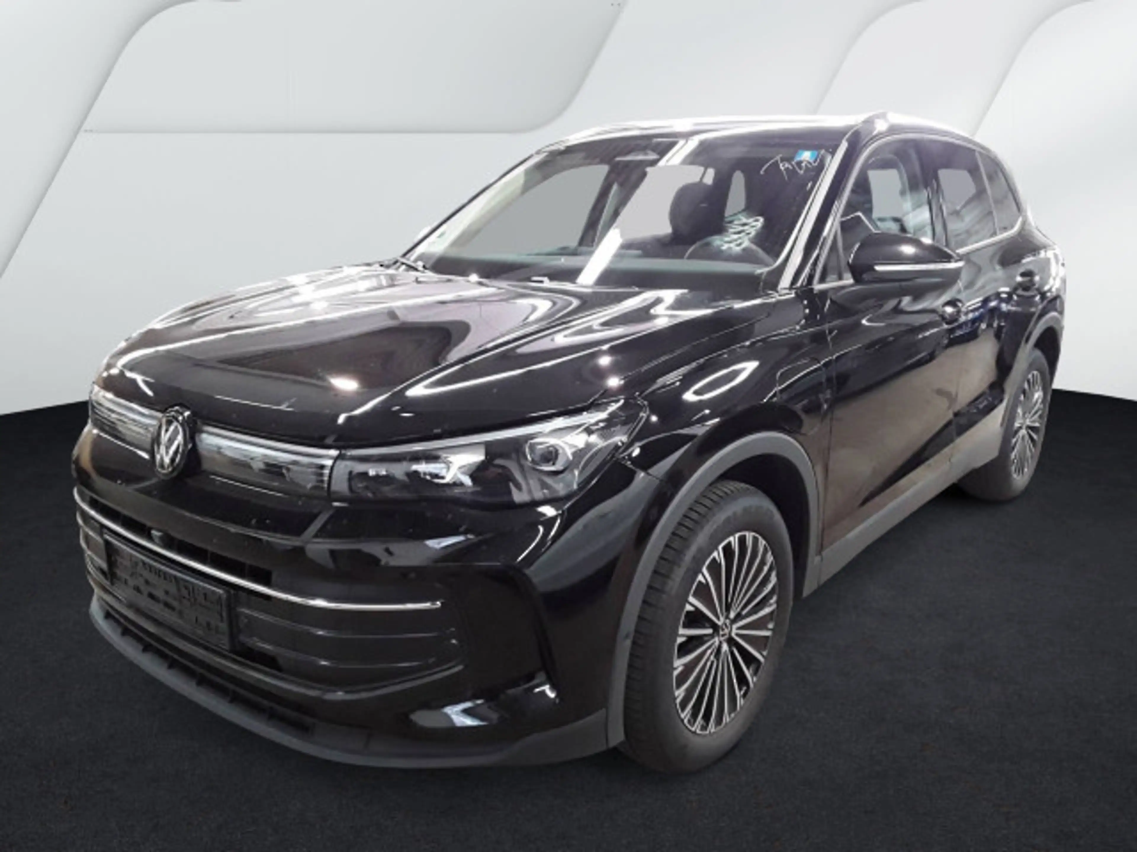Volkswagen Tiguan Energy 1.5TSI eHybrid LED AHK RFK SHZ ACC — photo 2