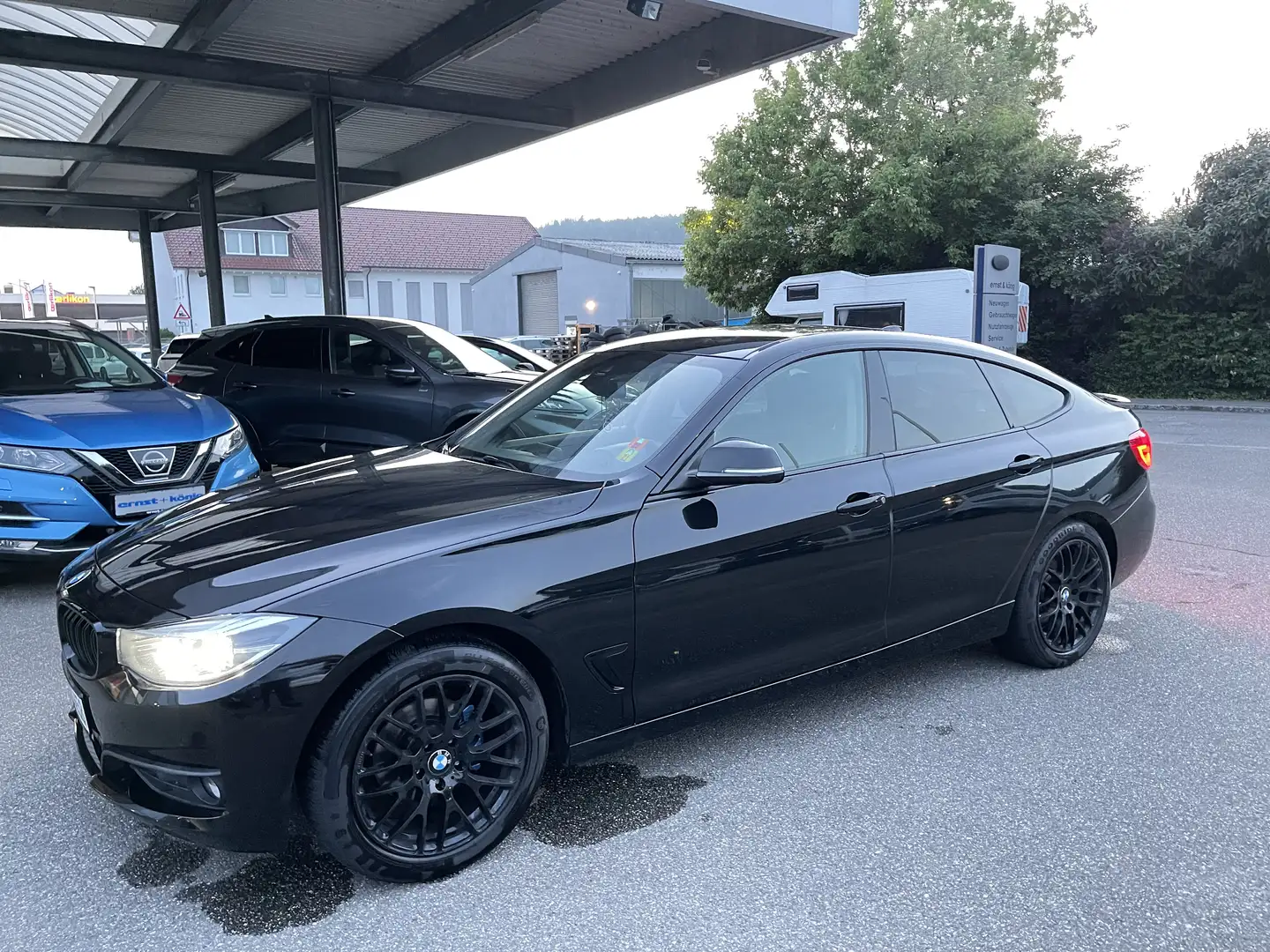 BMW 318 318d GT Aut. - 1