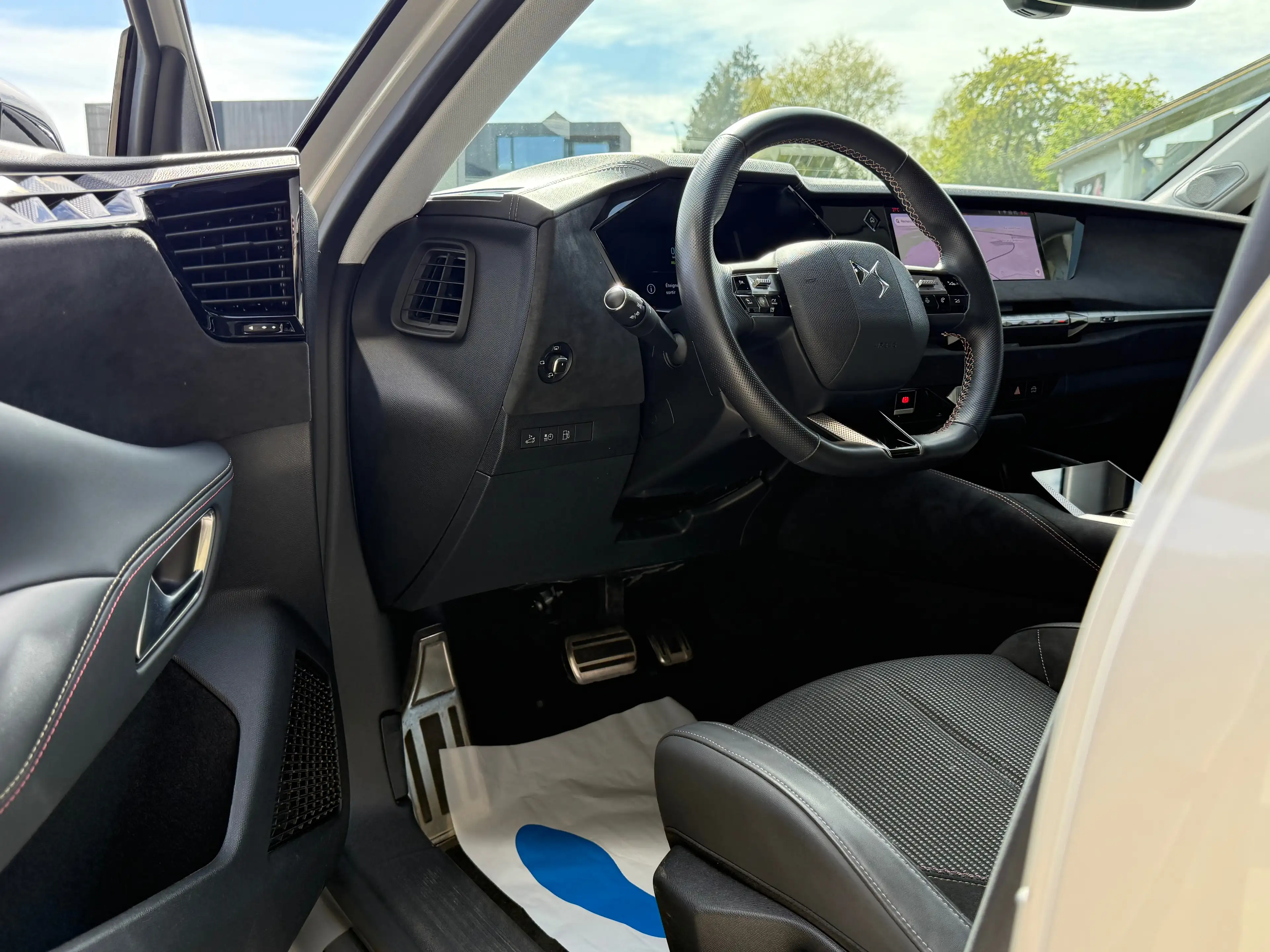 DS Automobiles DS 4 PHEV 1.6 E-TENSE Performance Line (165kw total) — photo 12