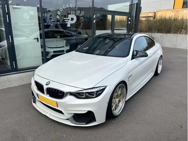 BMW M4 F82 COUPE