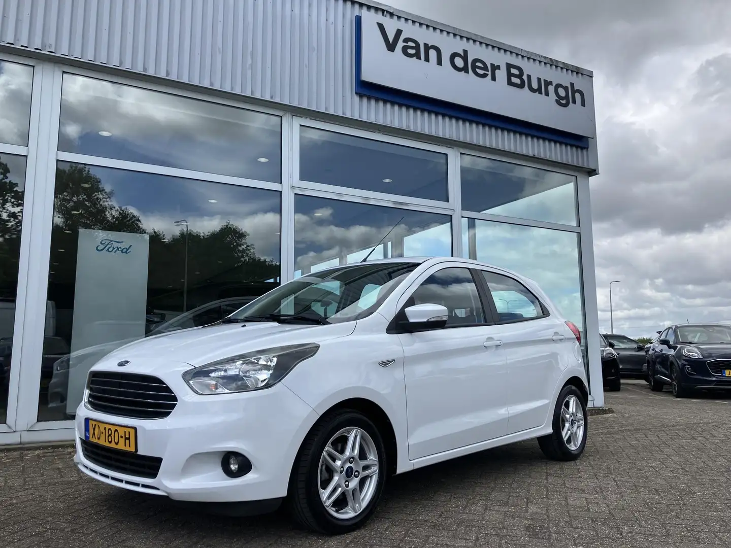 Ford Ka/Ka+ Trend Ultimate 1.2i 85pk Fehér - 2