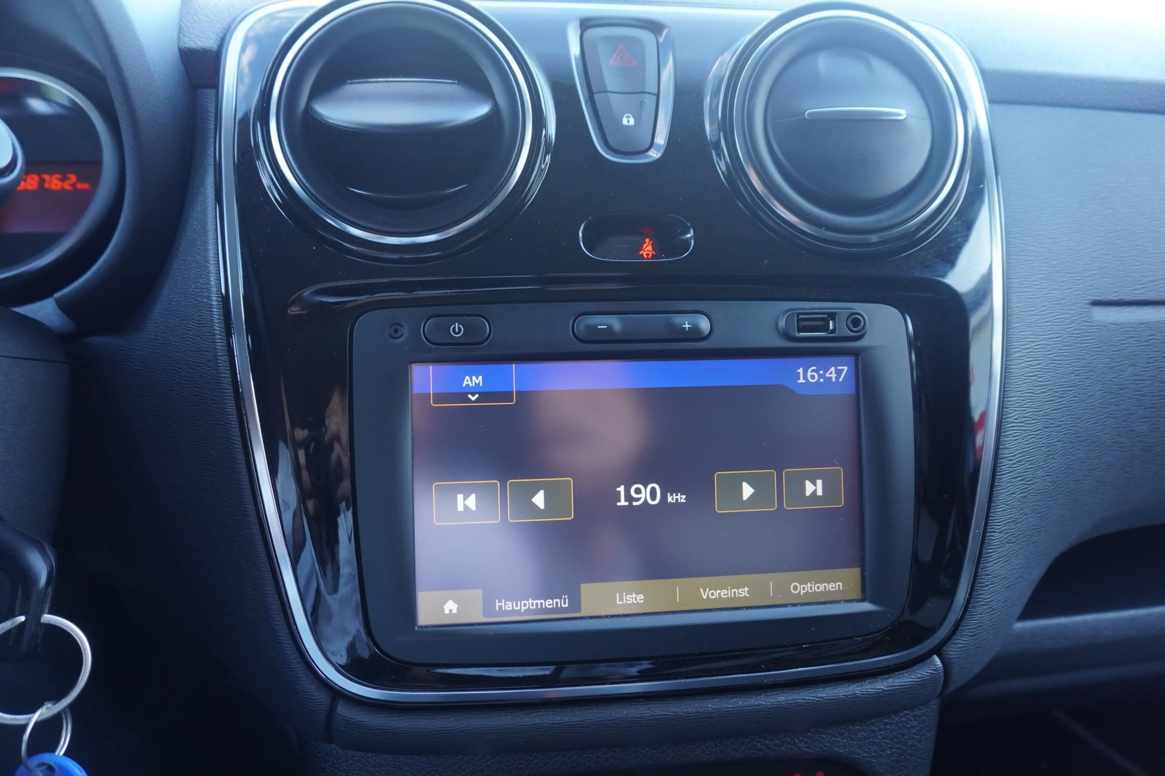 Dacia Lodgy 1.6 SCe Stepway Klima Navi Kamera 7-Sitzer — photo 14