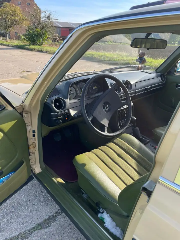 Mercedes-Benz 230, foto 7