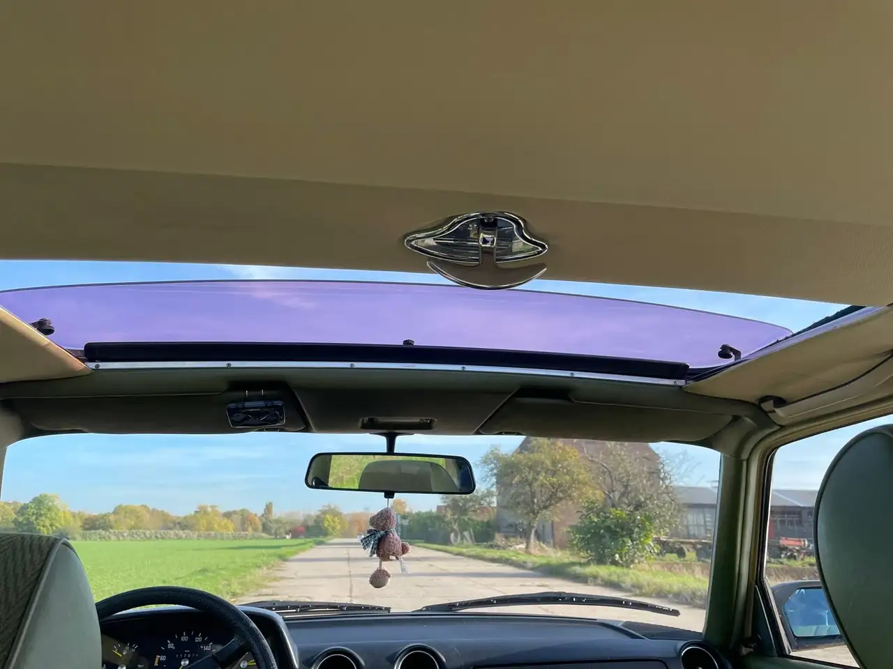 Mercedes-Benz 230, foto 9