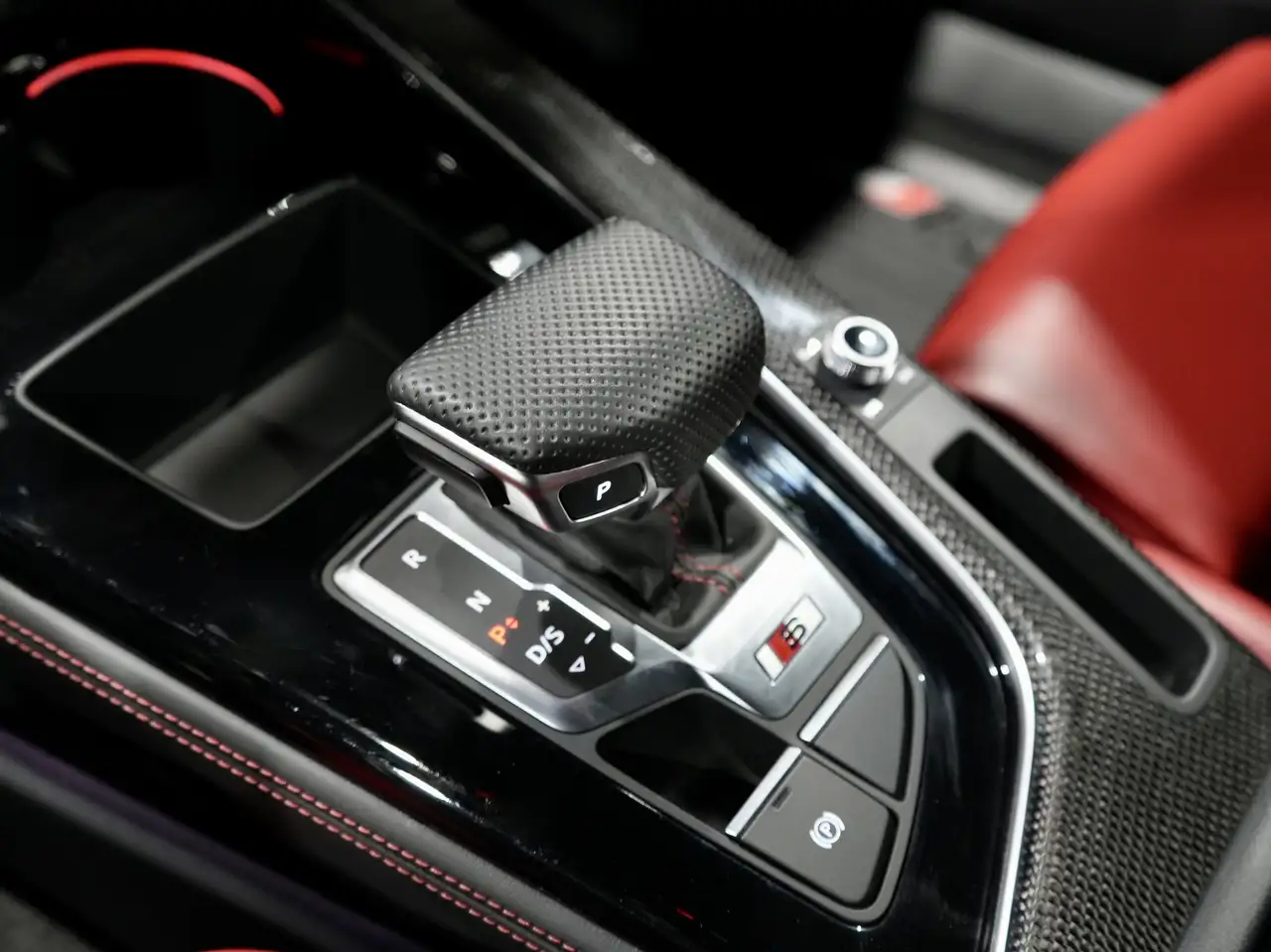 Audi S4 снимка Audi S4