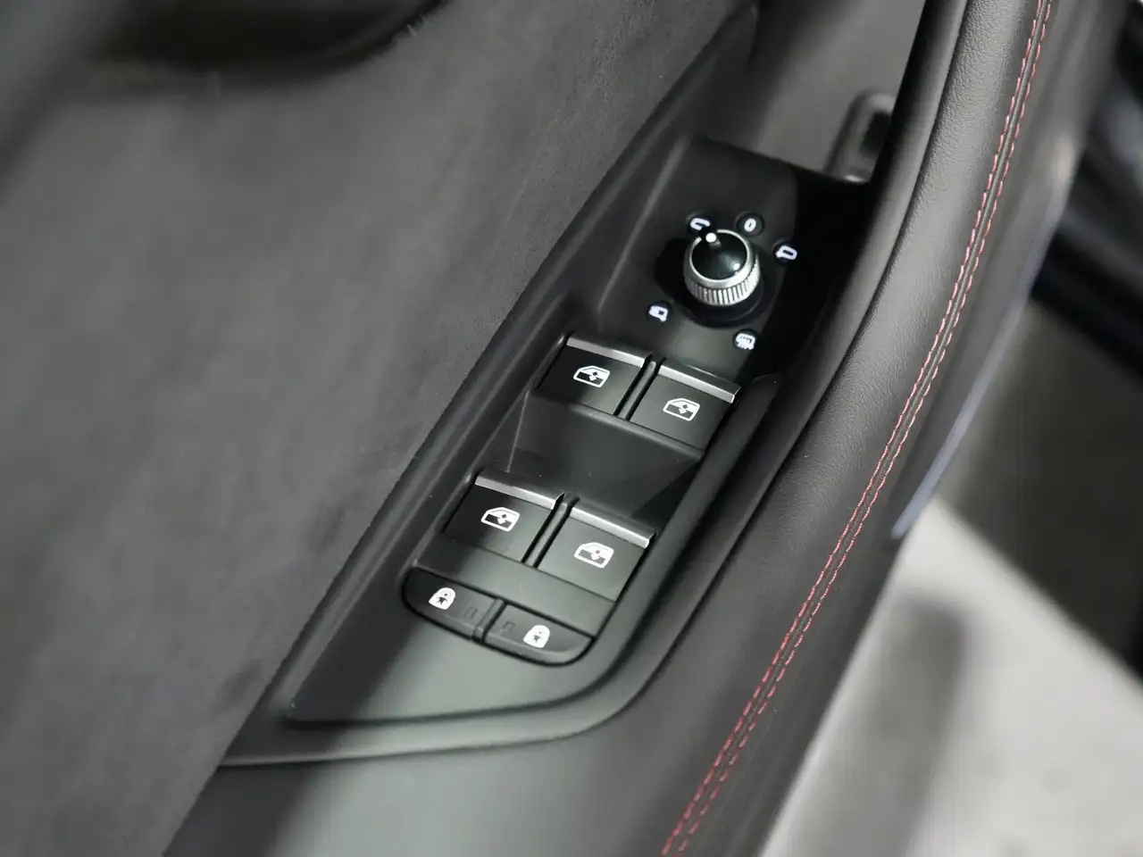 Audi S4 снимка Audi S4