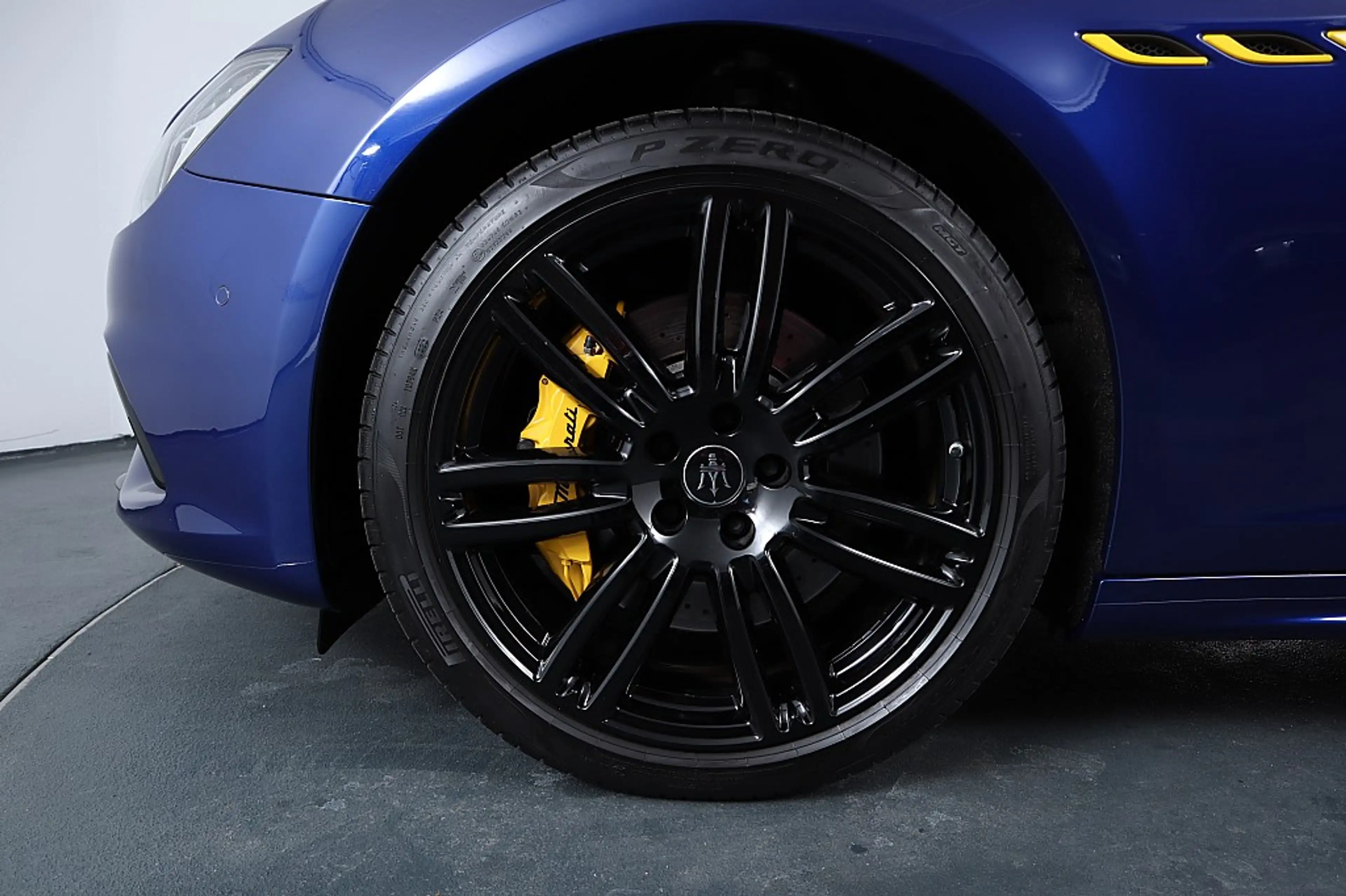 Maserati Ghibli GT Hybrid Assistenzpaket Nerissimopaket Vollaus... — photo 14