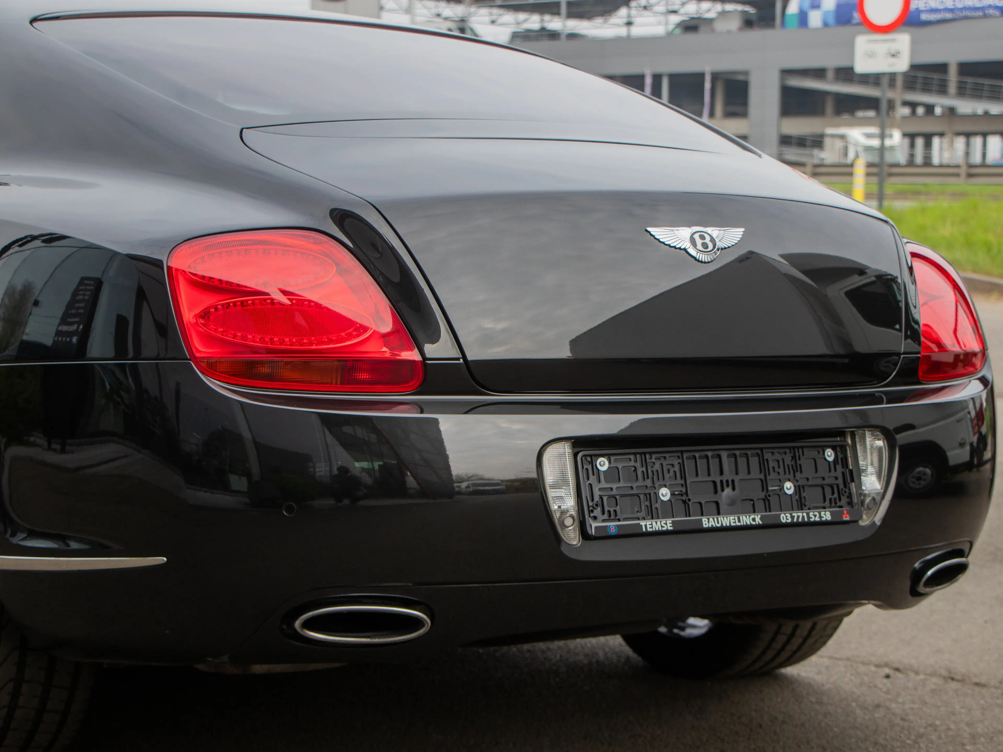 Bentley Continental 6.0 BiTurbo W12 — photo 3