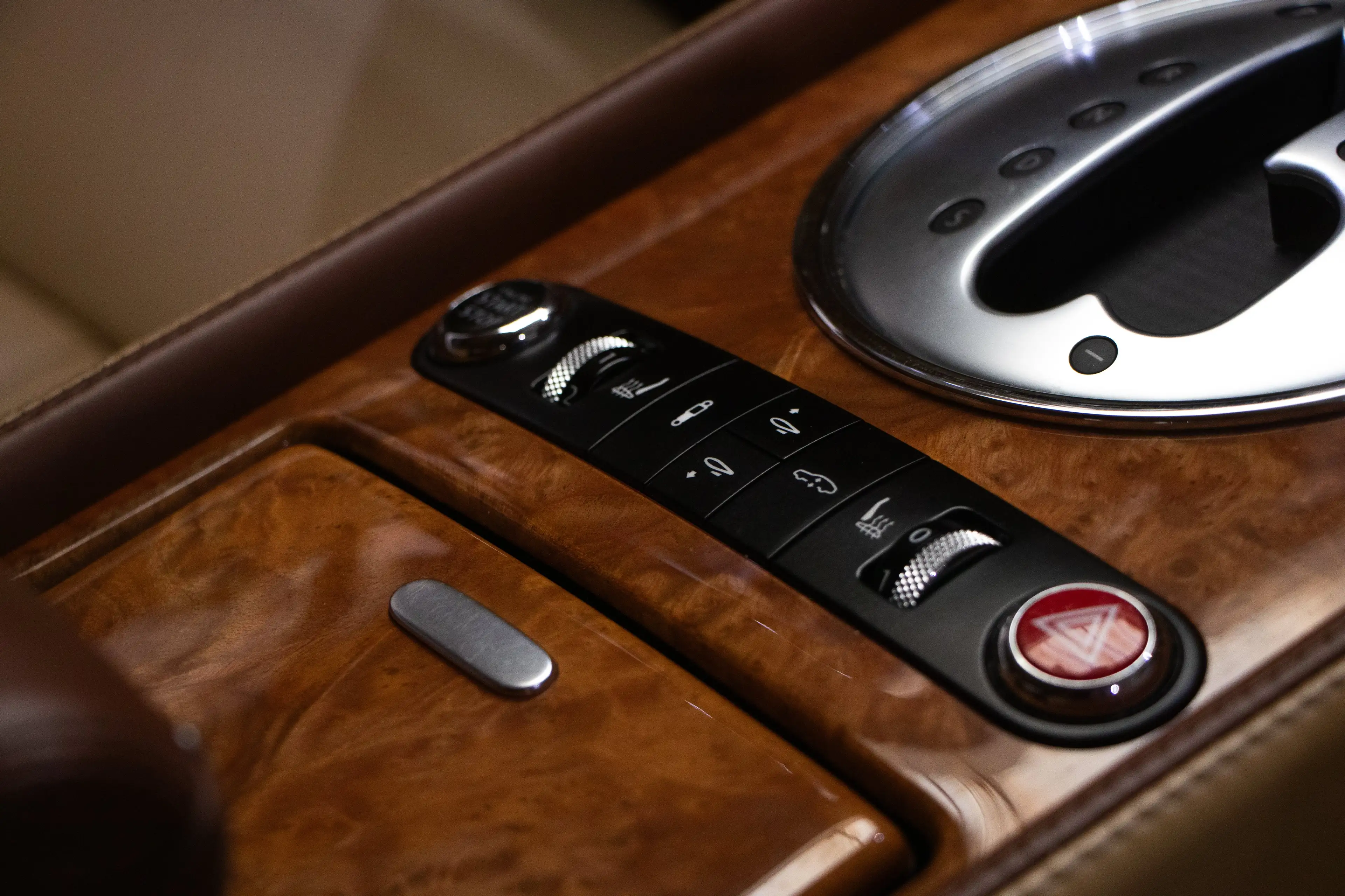 Bentley Continental 6.0 BiTurbo W12 — photo 14