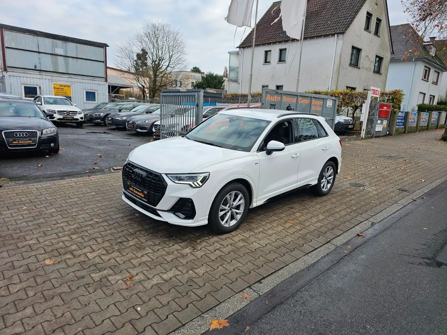 Audi Q3 40 TDI quattro S line Autom,Klimaauto,Vertual White - 2