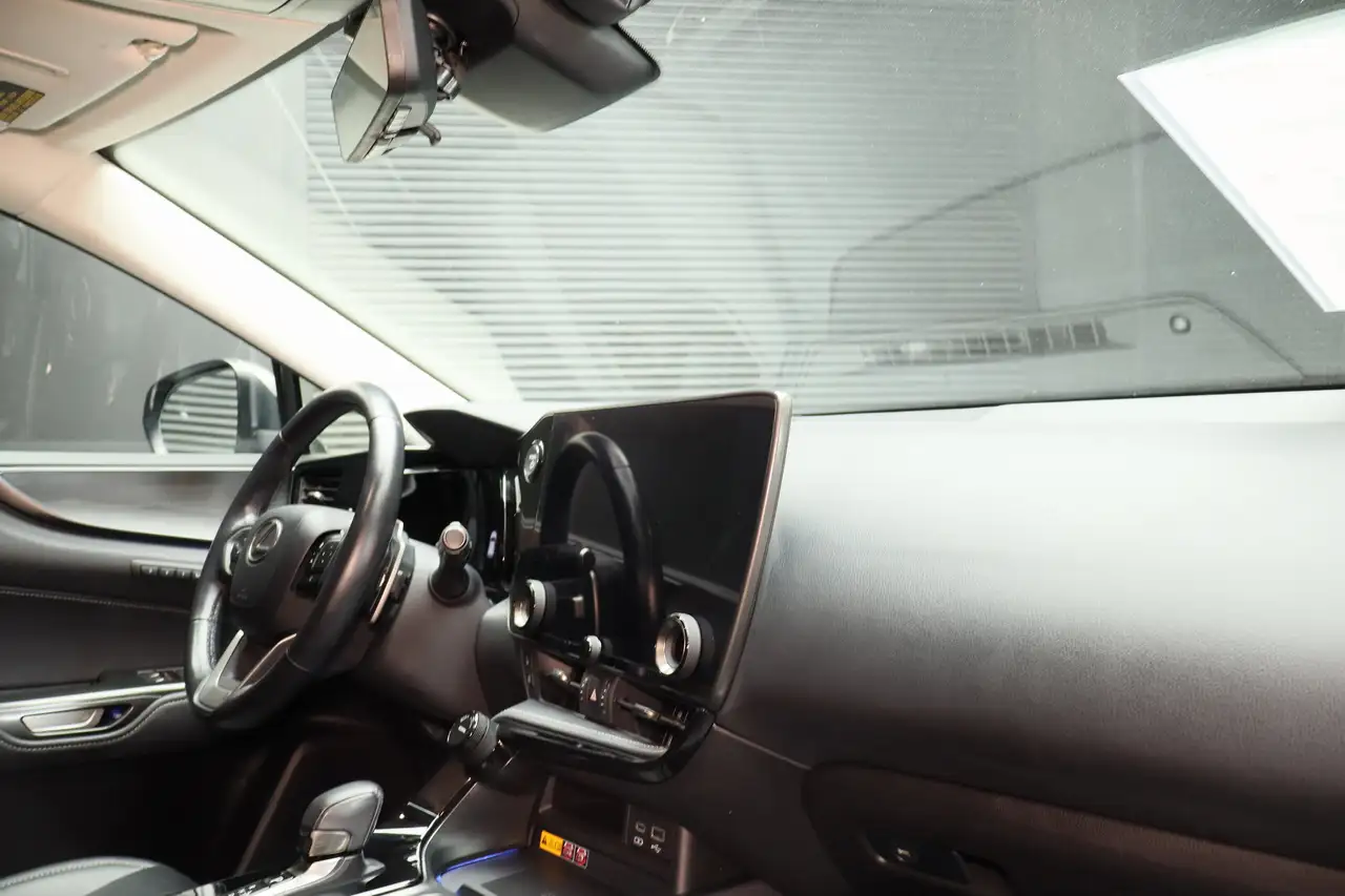 Lexus NX снимка Lexus NX