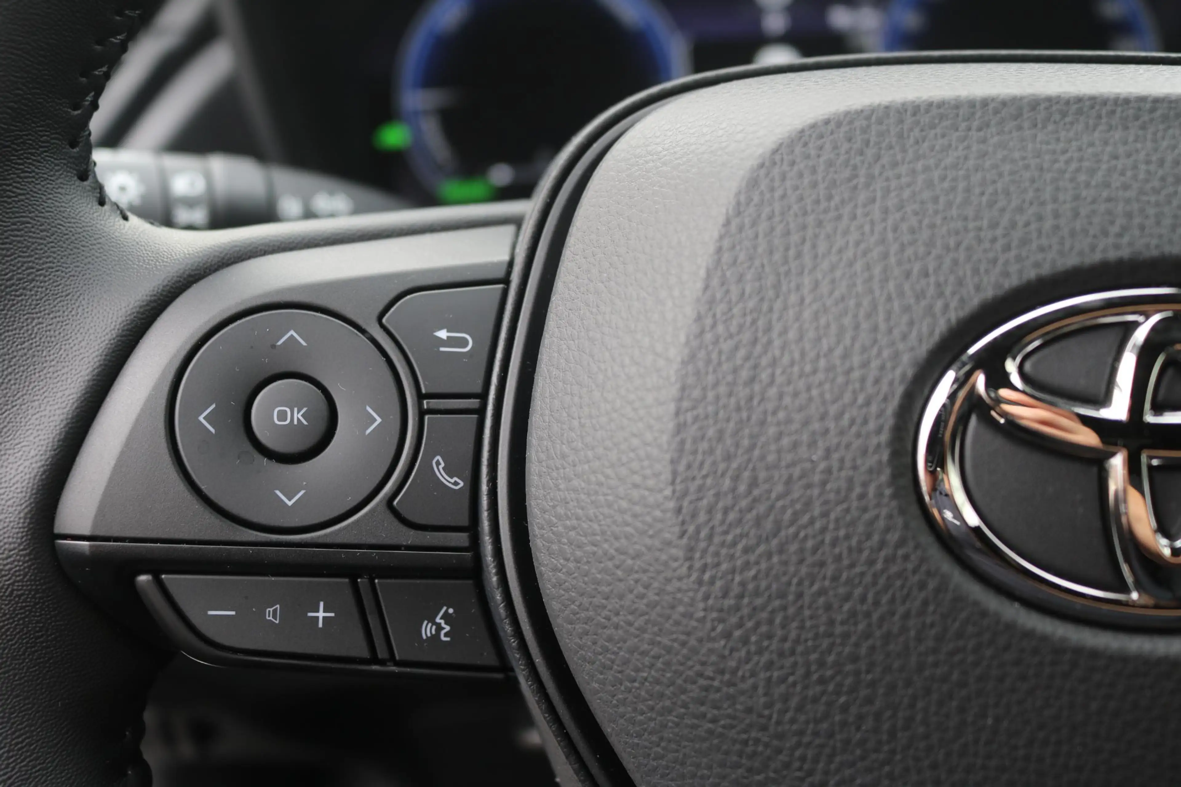 Toyota Corolla Cross Hybrid 140 Active Automatische inklapbare zijspieg — photo 15