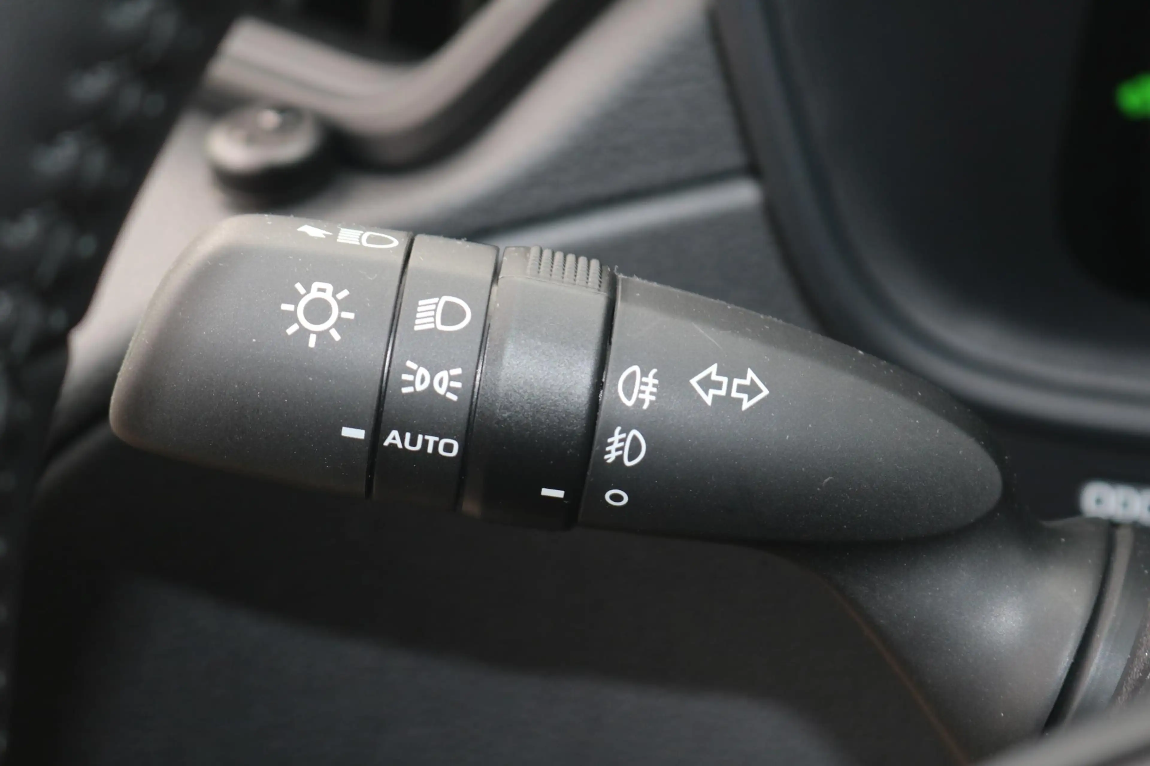 Toyota Corolla Cross Hybrid 140 Active Automatische inklapbare zijspieg — photo 14