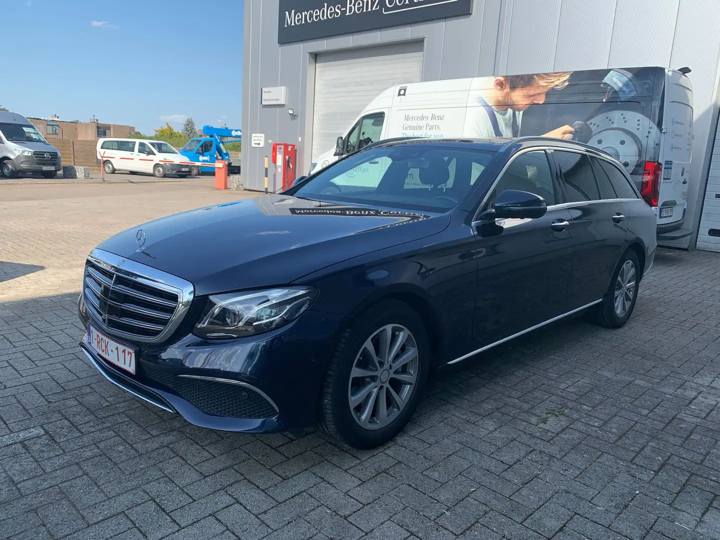 Mercedes-Benz E 250 E 250 Break 9G-TRONIC Exclusive Full Option Bleu - 1