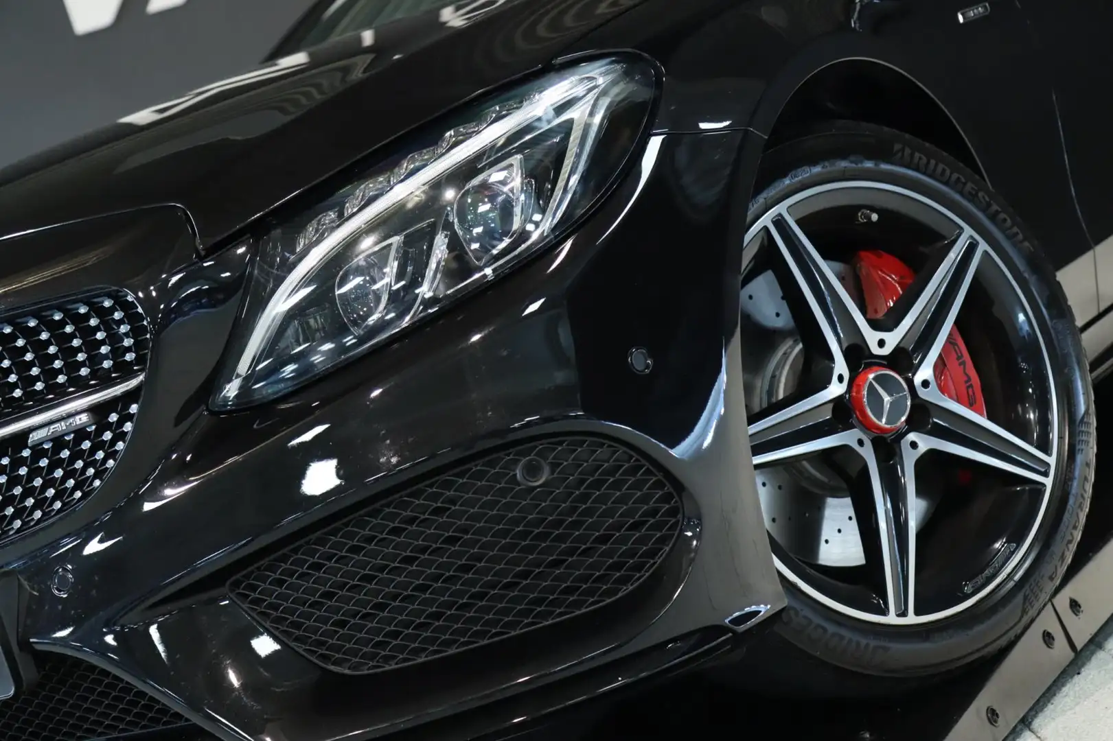 Mercedes-Benz C 450 AMG 4MATIC / PANO / BURMESTER / 2x MEMORY / CAMERA Zwart - 2