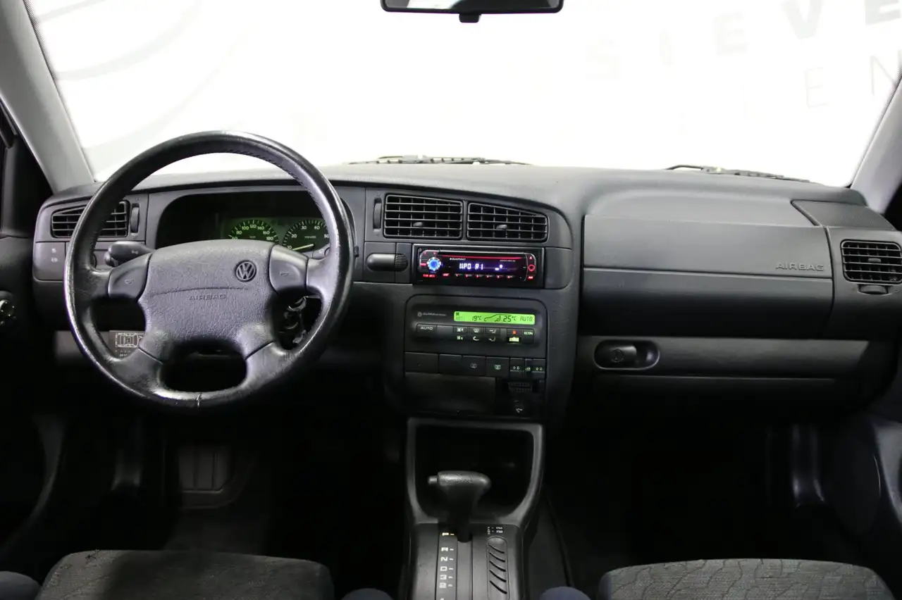 Volkswagen Golf 2.8 VR6/ 88.000km!/ Volledige historie, foto 6