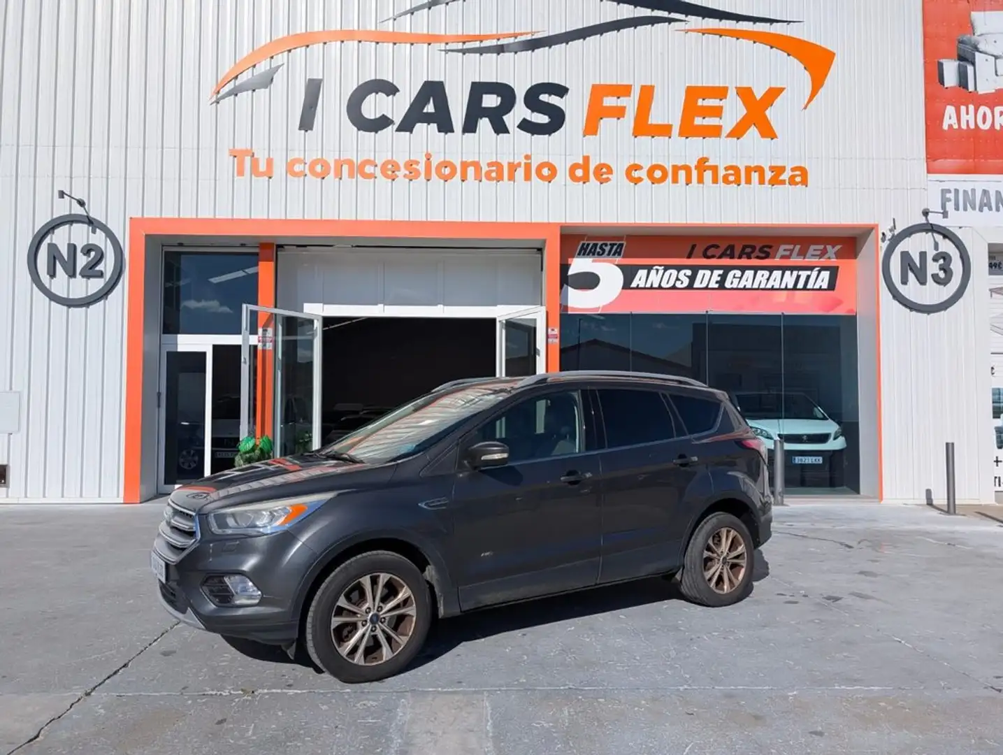 Ford Kuga 2.0 TDCi 110kW 4x4 A-S-S Titanium Gris - 1