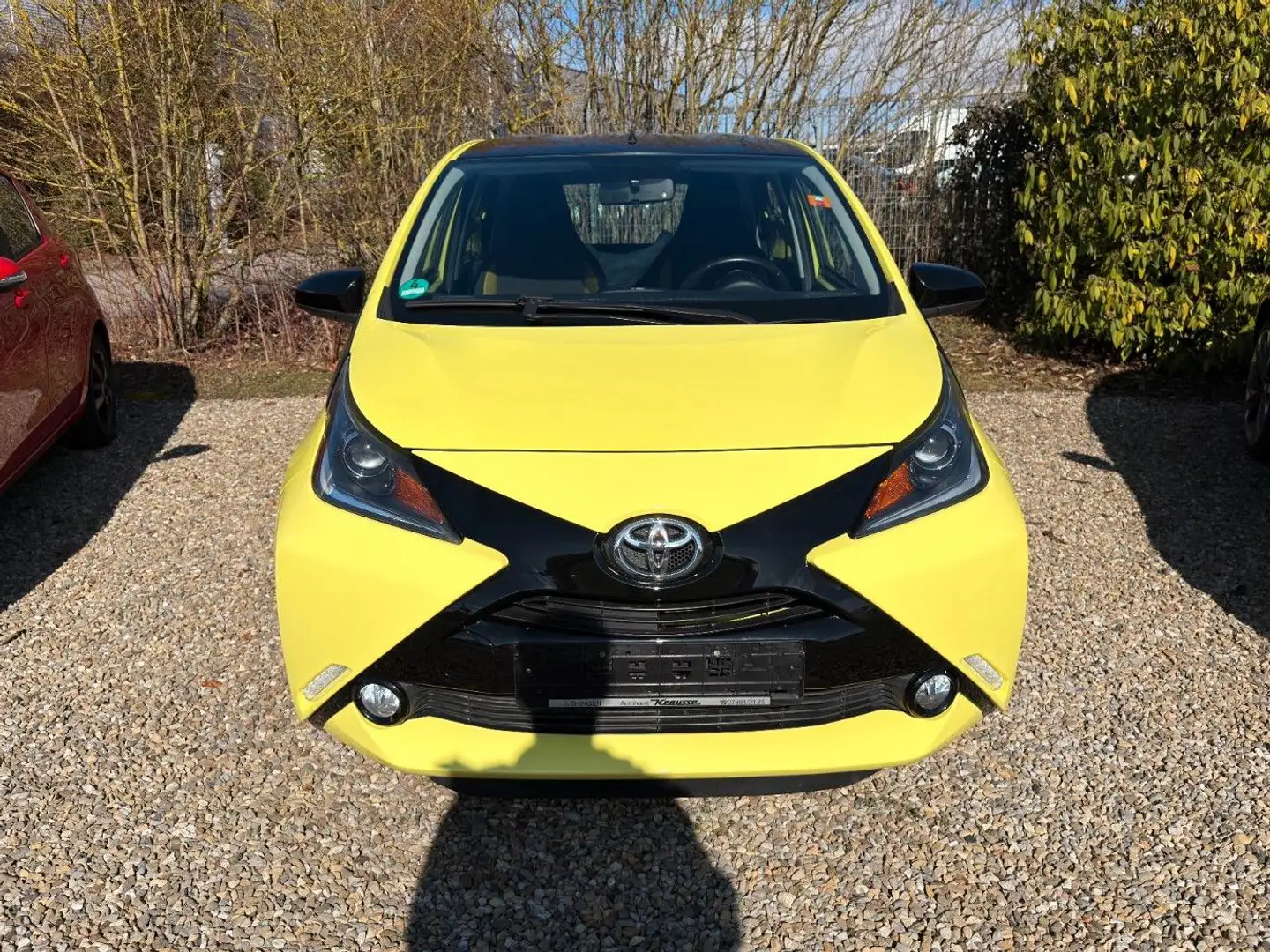 Toyota Sonstige AYGO 1.0 5-türig x-cite Gelb - 2