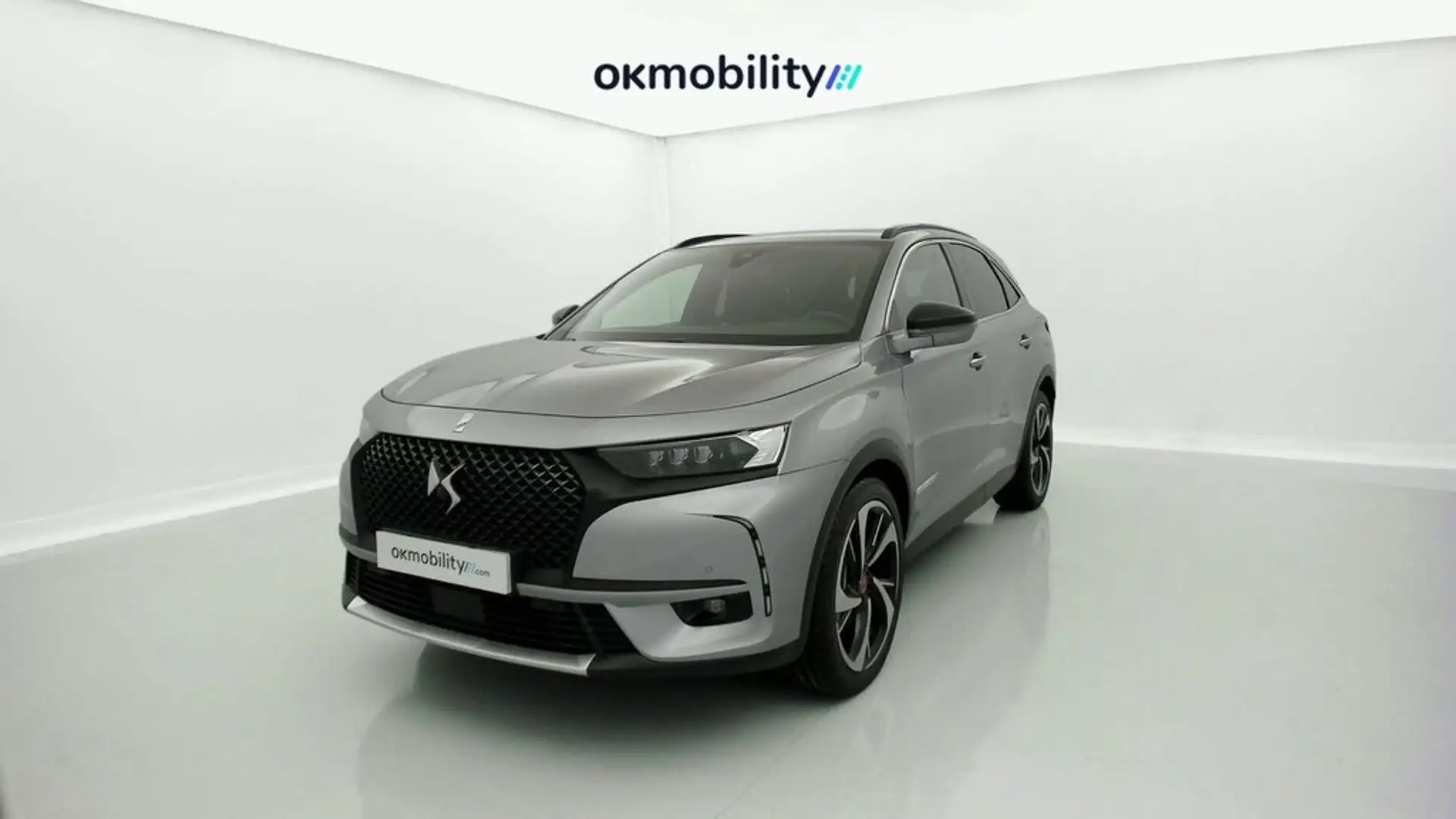 DS Automobiles DS 7 Crossback E-TENSE 300 CA performance line + Plateado - 1