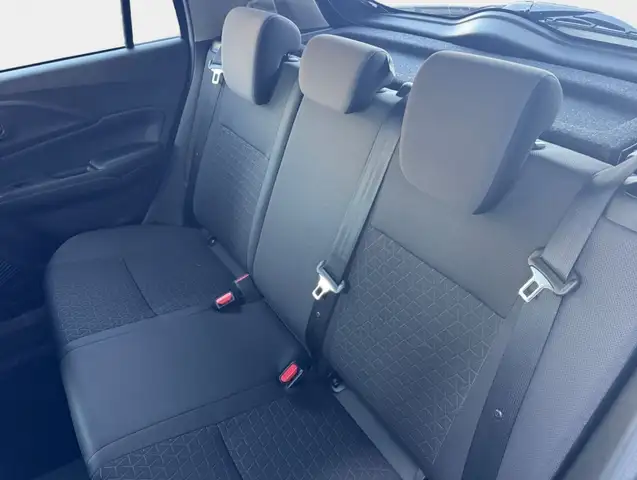 Suzuki Swift view 7