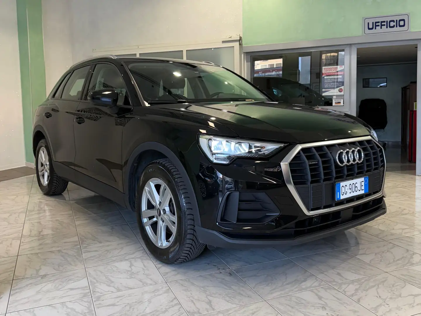 Audi Q3 Q3 ANNO 2021 35 2.0 tdi Business Advanced quattr s Noir - 1