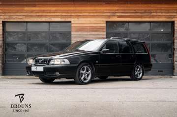 2.3 R AWD 241pk