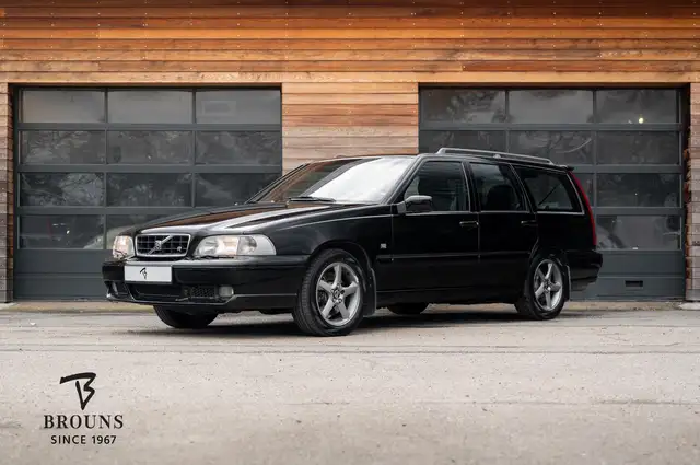 Volvo V70 2.3 R AWD 241pk