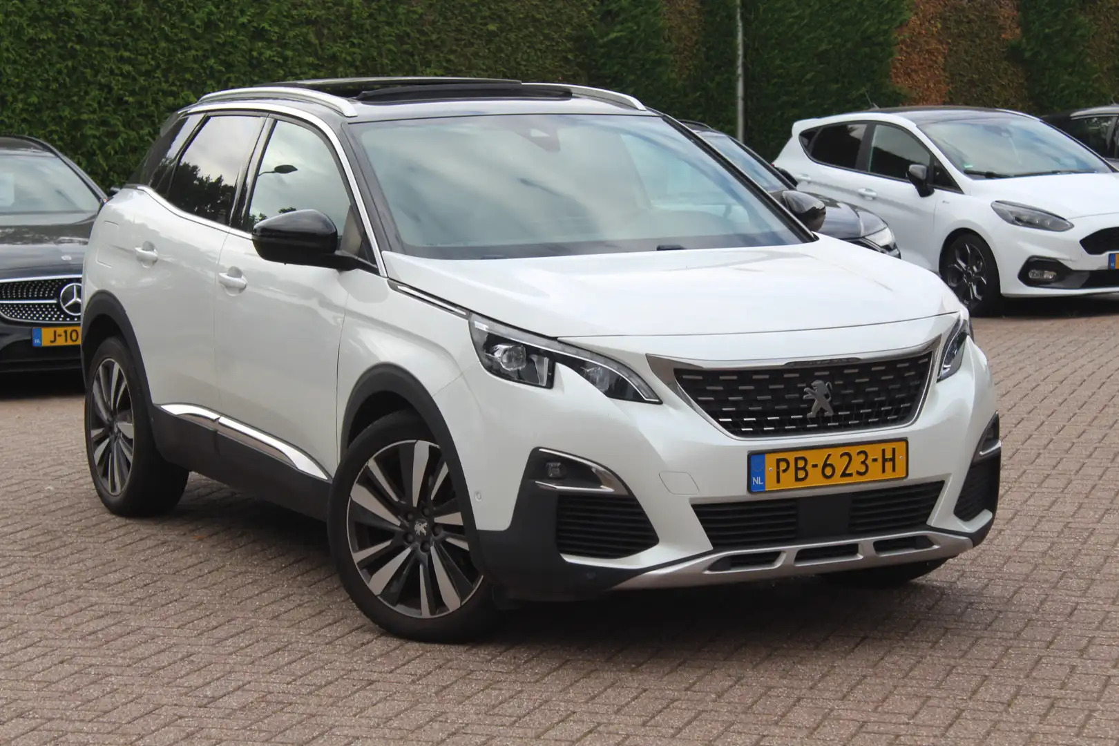 Peugeot 3008 1.2 PureTech GT Line / Panoramadak / Camera / Half Weiß - 1