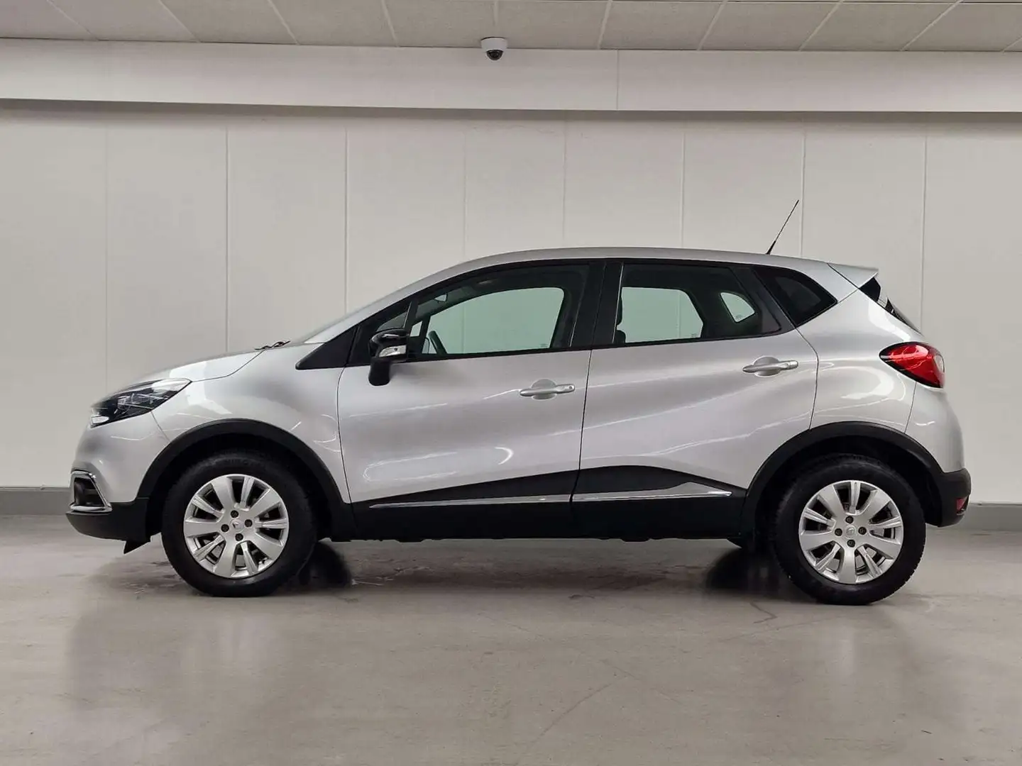 Renault Captur 0.9 TCE 90CV  29000KM  1ere MAIN  CLIM RADAR Argent - 2