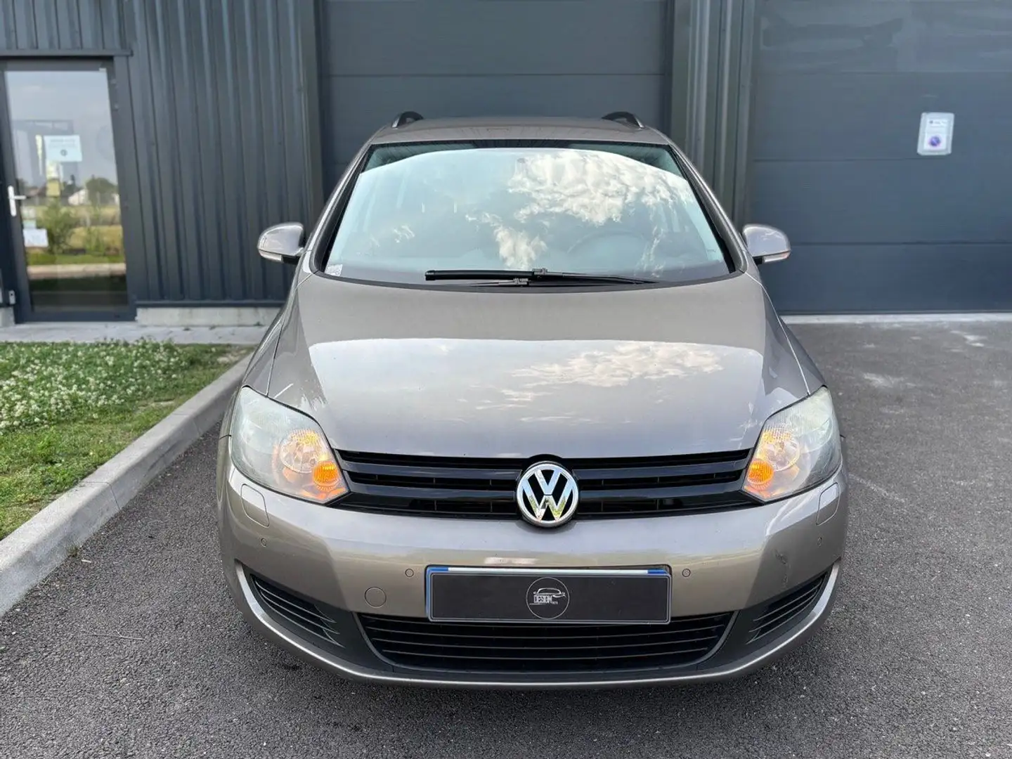 Volkswagen Golf Plus 1.6 TDI 105 CH TRENDLINE 5 PORTES - 1 ERE MAIN ❗ - Grijs - 2