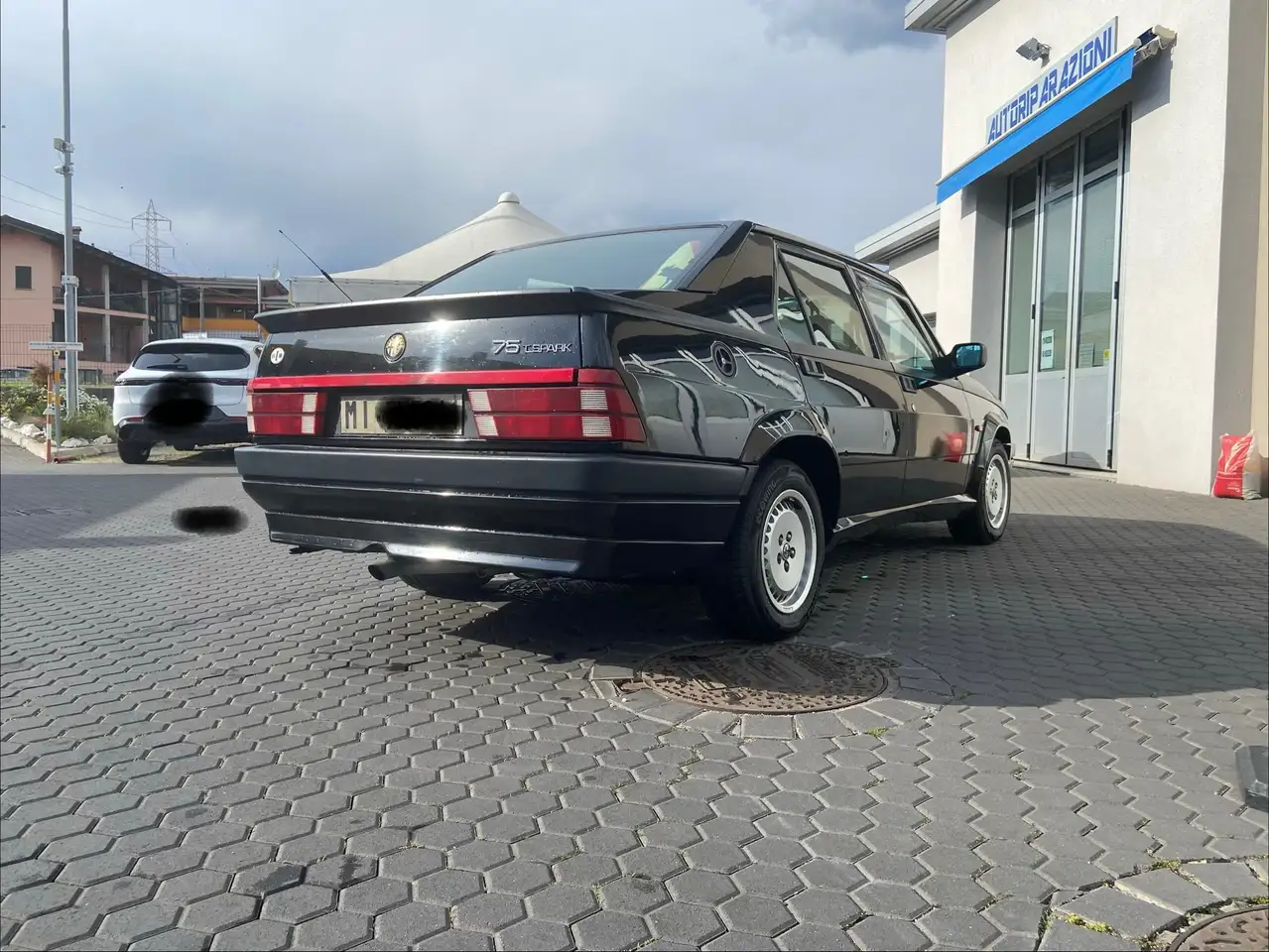 Alfa Romeo 75 2.0i ts, foto 7