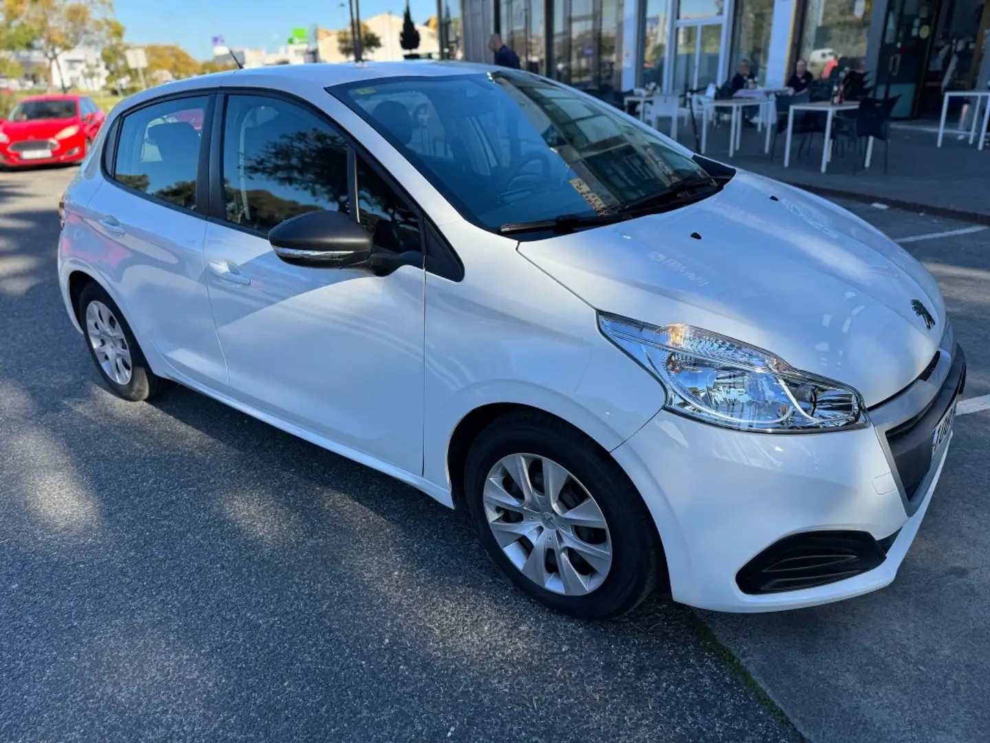 Peugeot 208 1.6BlueHDi Business Line 75 Bianco - 1