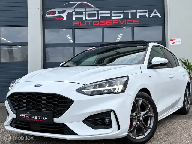 Ford Focus 1.0 EcoBoost ST Line Automaat Pano Camera Winterpa