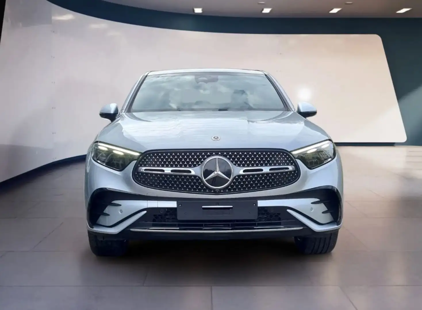 Mercedes-Benz GLC 220 d 4MATIC Coupé PANO HUD MBUX AMG LINE Grau - 2