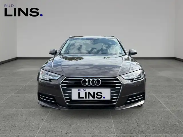 Audi A4 view 3