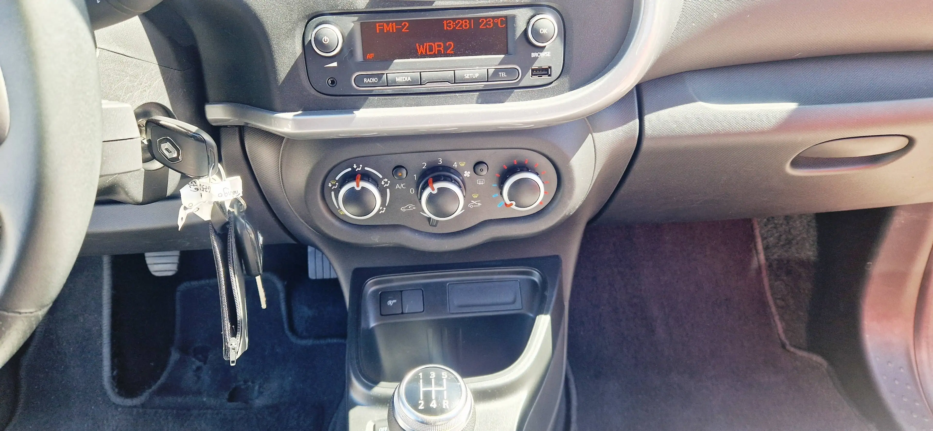 Renault Twingo Zen/1Hand/27000km/Alufelgen/Finanzierung ab 6,99% — photo 15