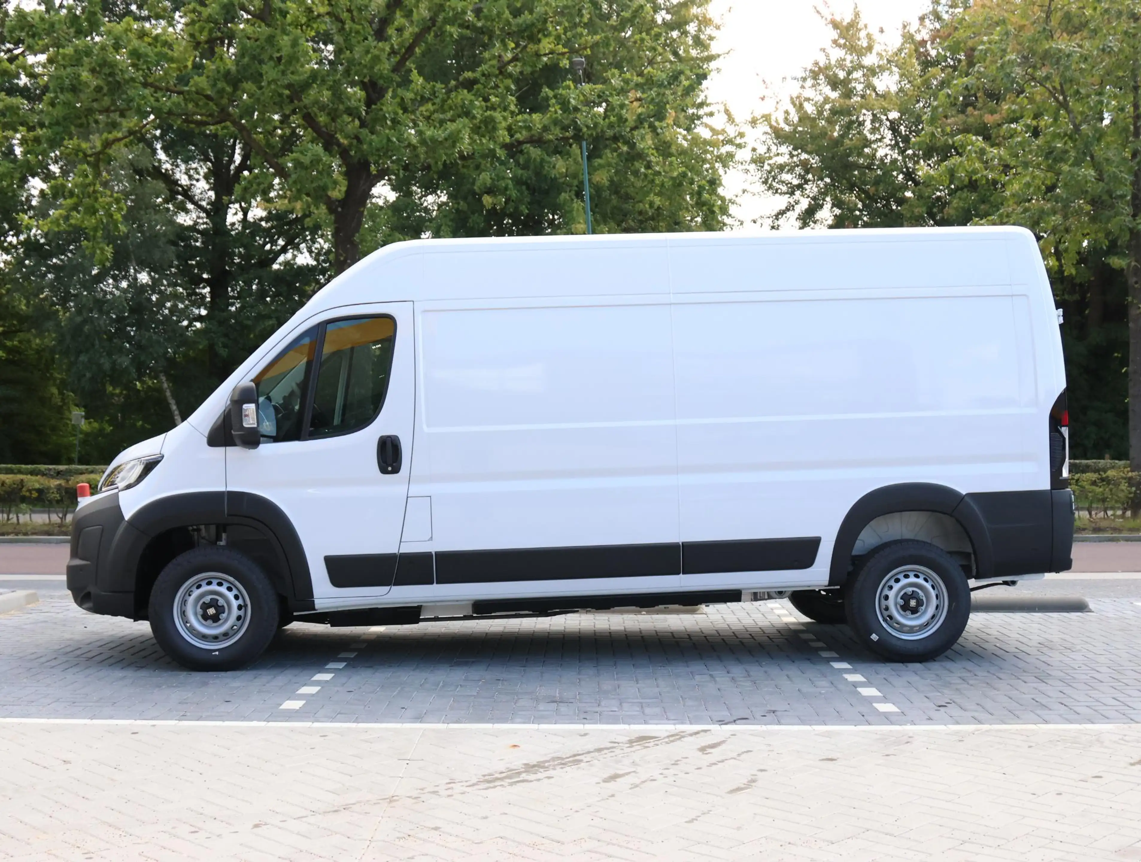 Fiat Ducato E-Ducato 4.25t L3H2 Heavy 110 kWh | 8 jaar garanti — photo 2