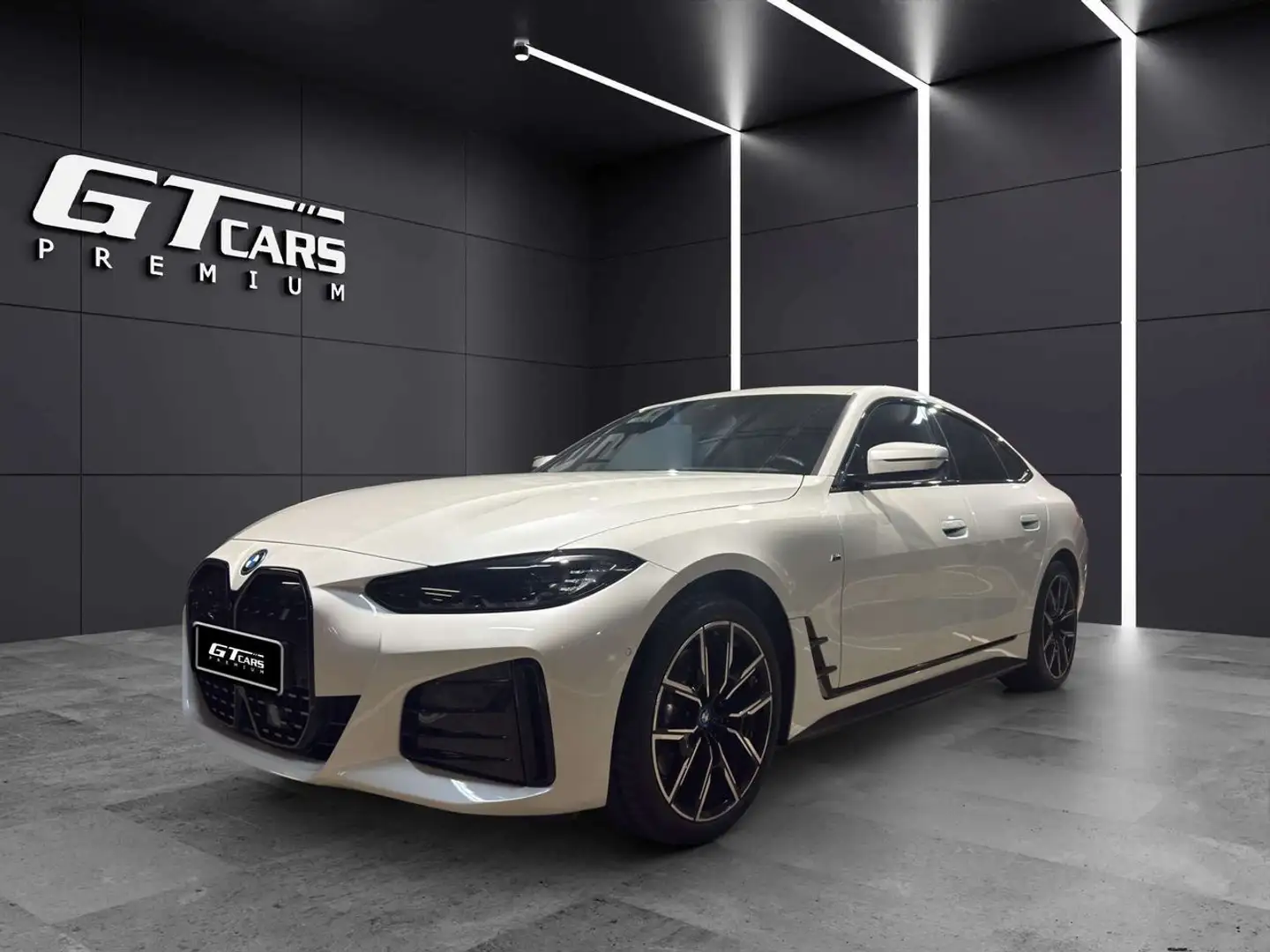 BMW i4 eDrive40 Gran Coupé Blanc - 1